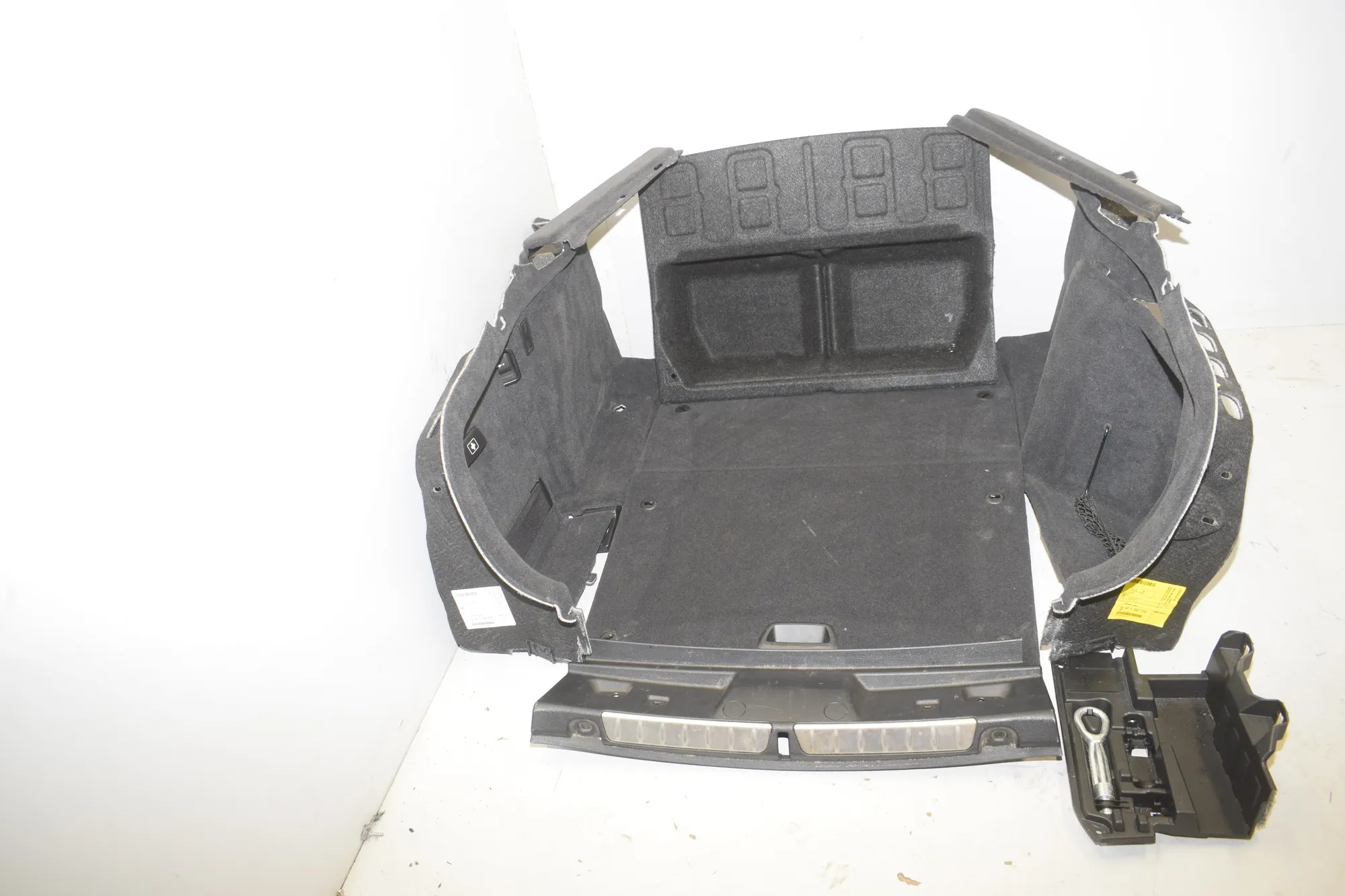 Trunk Trim Kit – OEM 7337281 · BMW 4 Gran Coupe (F36) 430 d 2016 – 7