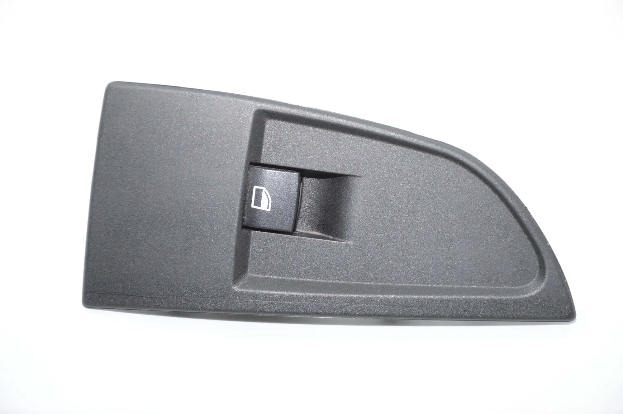 Front Right Door Window Switch – OEM 9208107 · BMW i3 (I01) Hybrid 2016