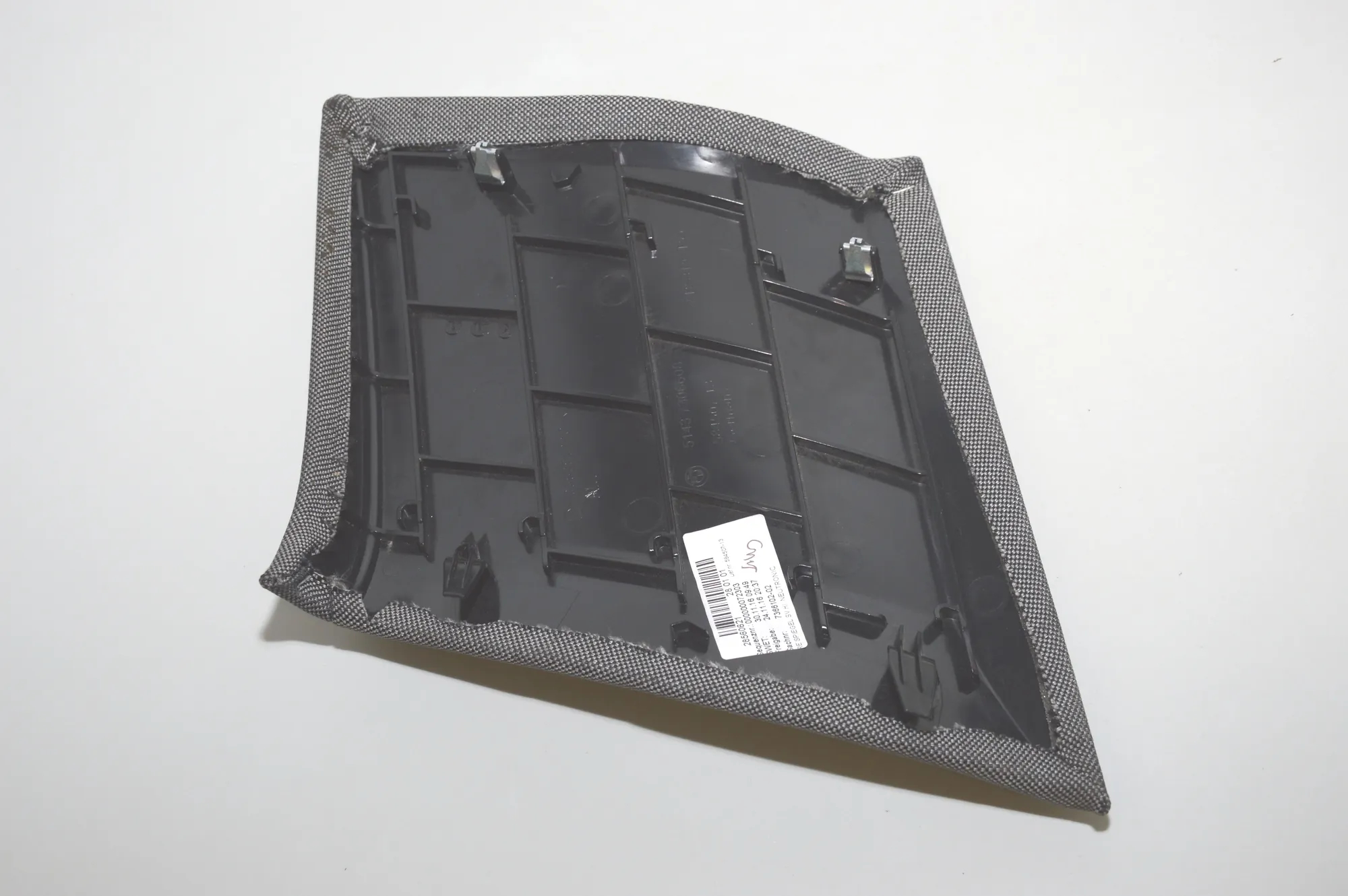 Other Interior Parts – OEM 7366102 · BMW i3 (I01) Hybrid 2016 – 3