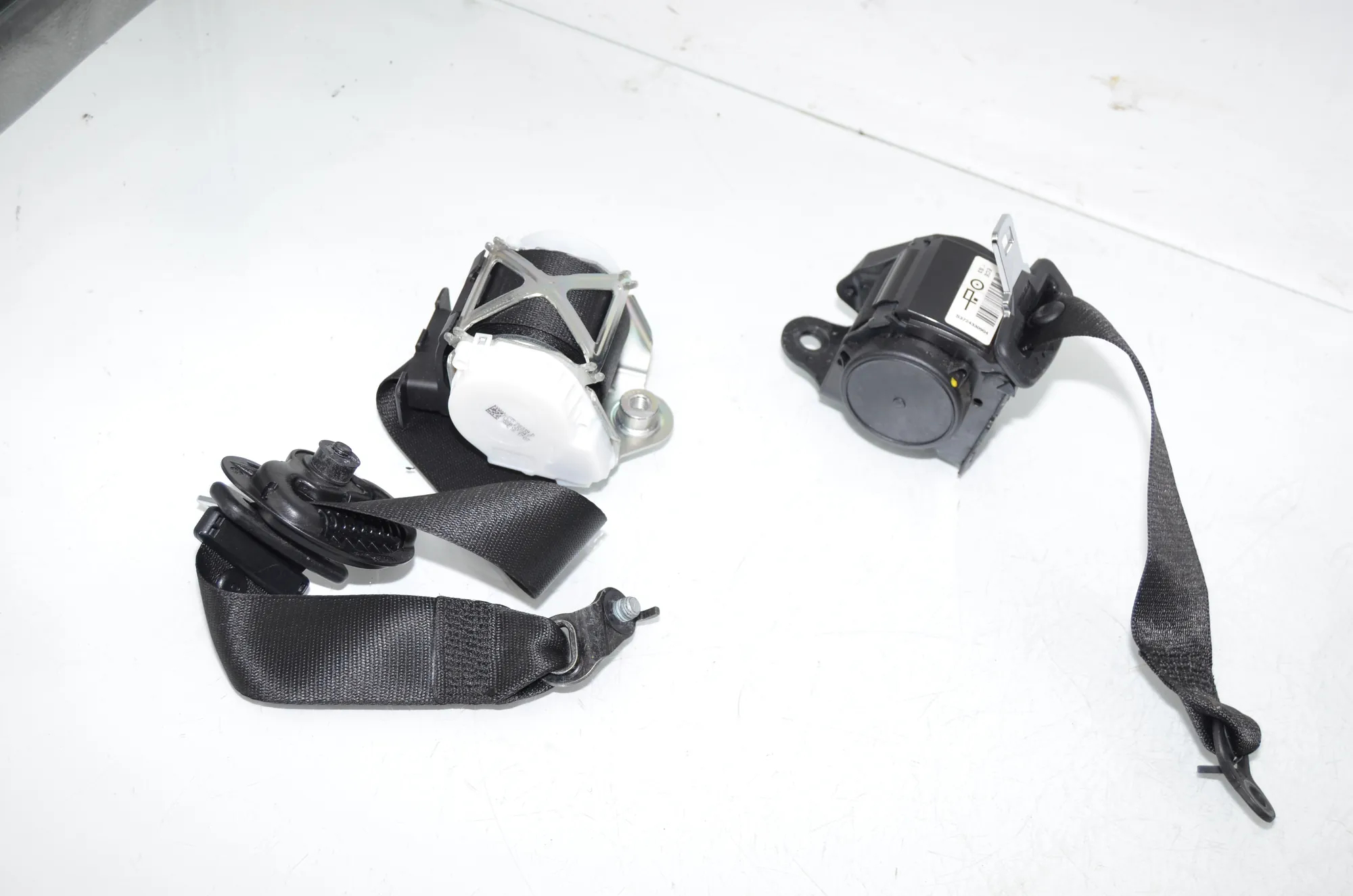 Front Right Seatbelt – OEM 7243308 · BMW 4 Gran Coupe (F36) 430 d 2016 – 2