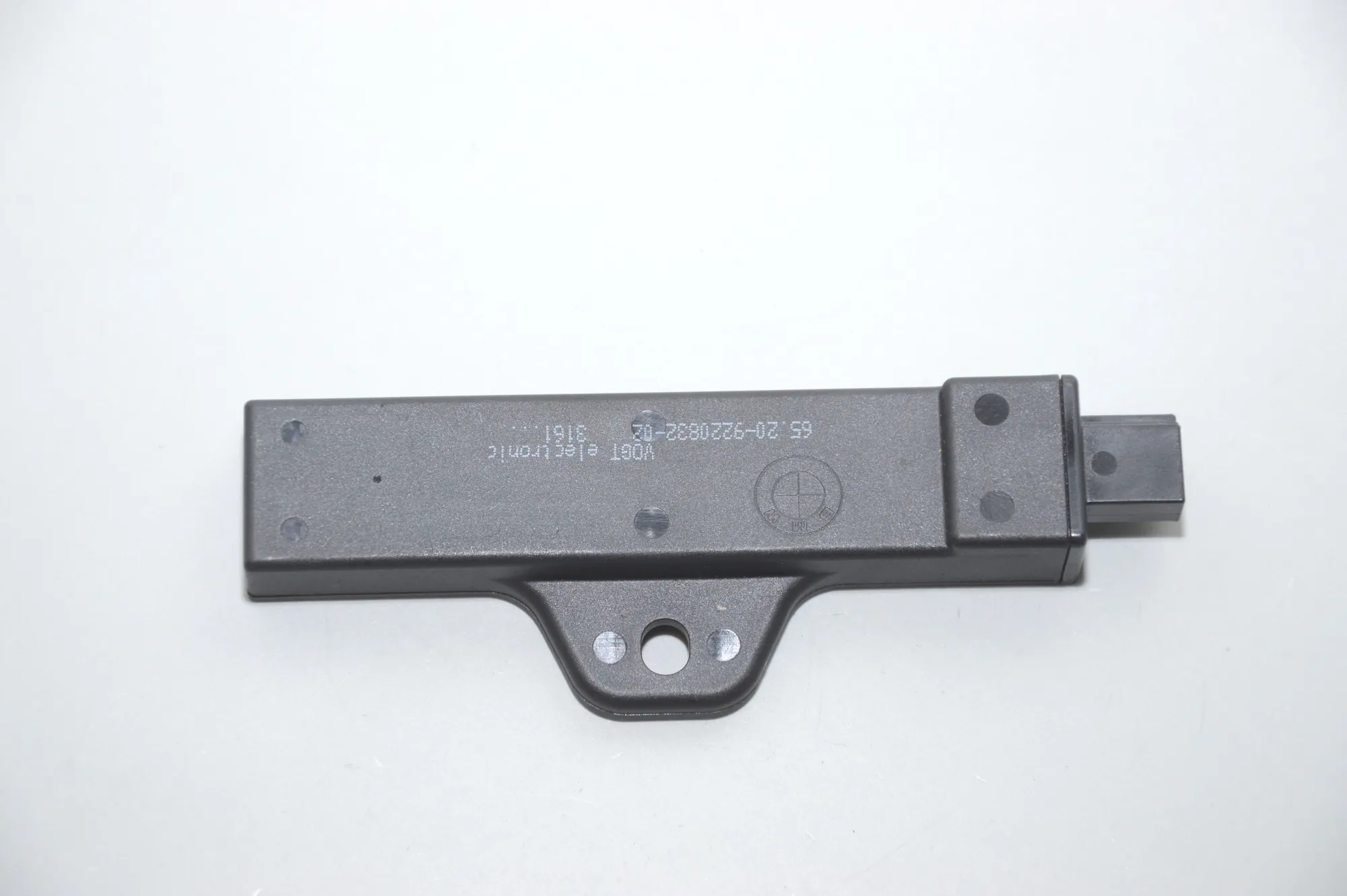 Antenna – OEM 9220832 · BMW i3 (I01) Hybrid 2016