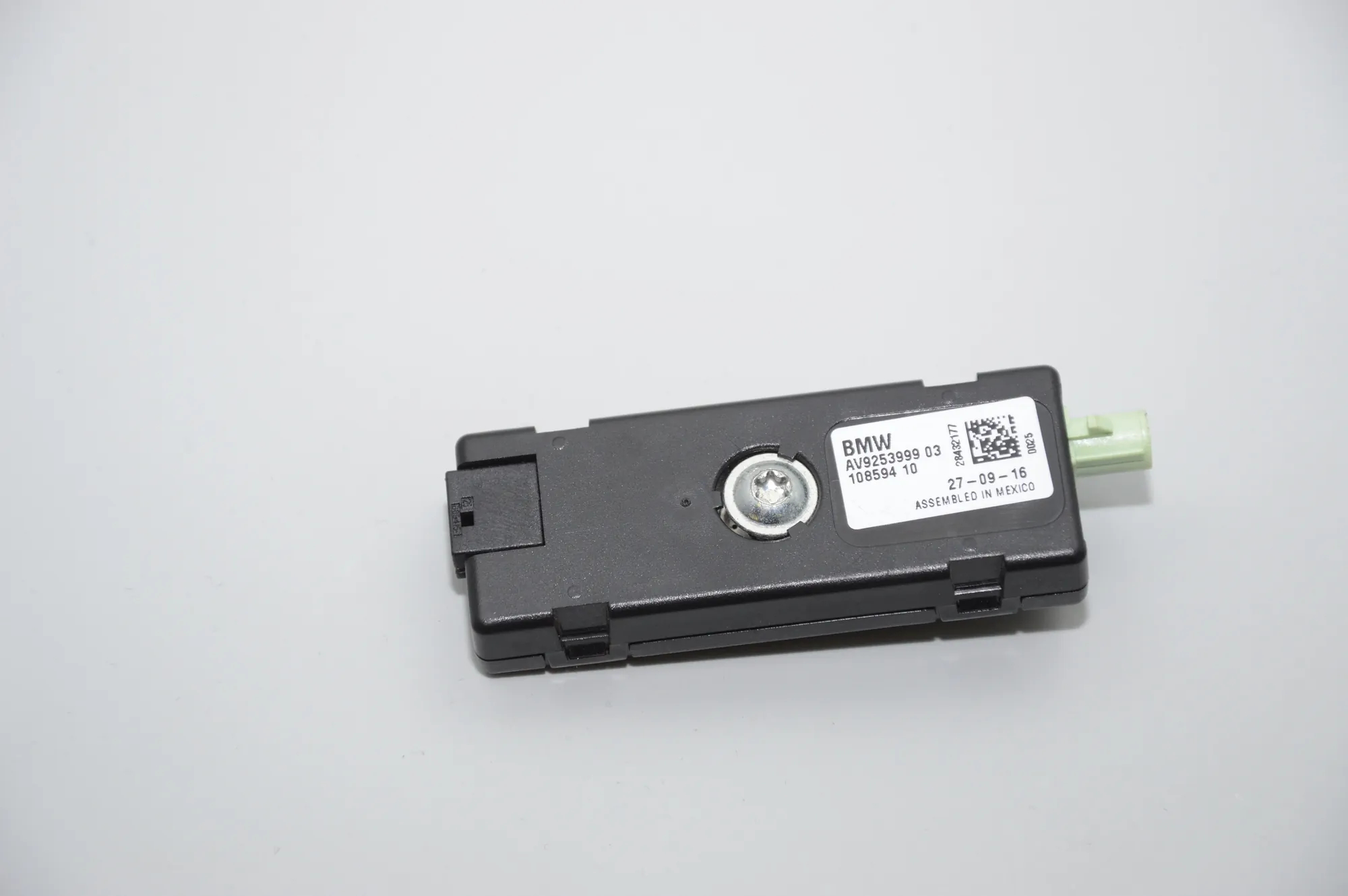 Antenna – OEM 9253999 · BMW i3 (I01) Hybrid 2016