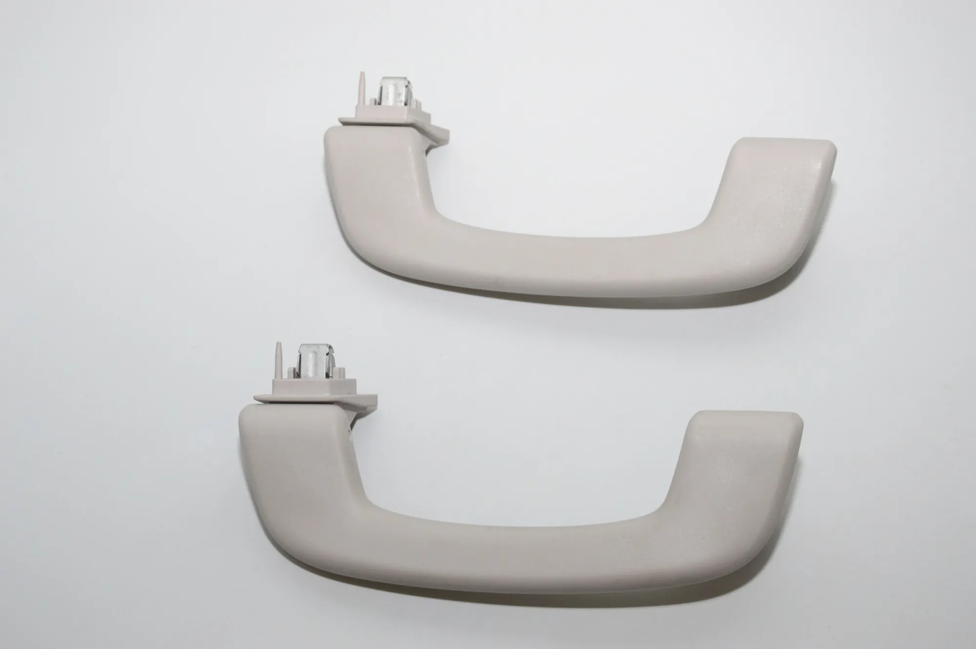 Front Left Roof Handle – OEM 05944616B · BMW i3 (I01) Hybrid 2016
