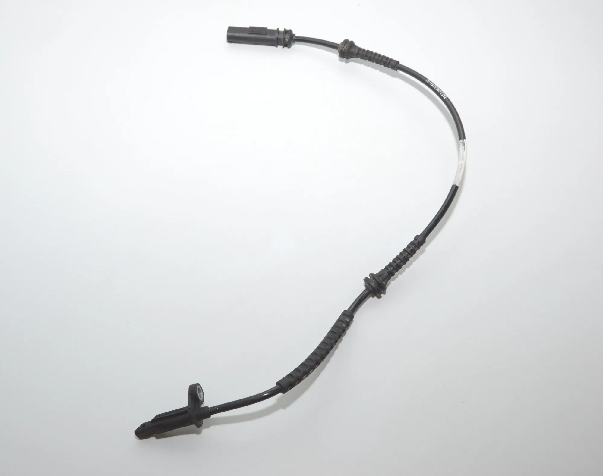Front Left ABS Sensor – OEM 6865794 · BMW i3 (I01) Hybrid 2016 – 3