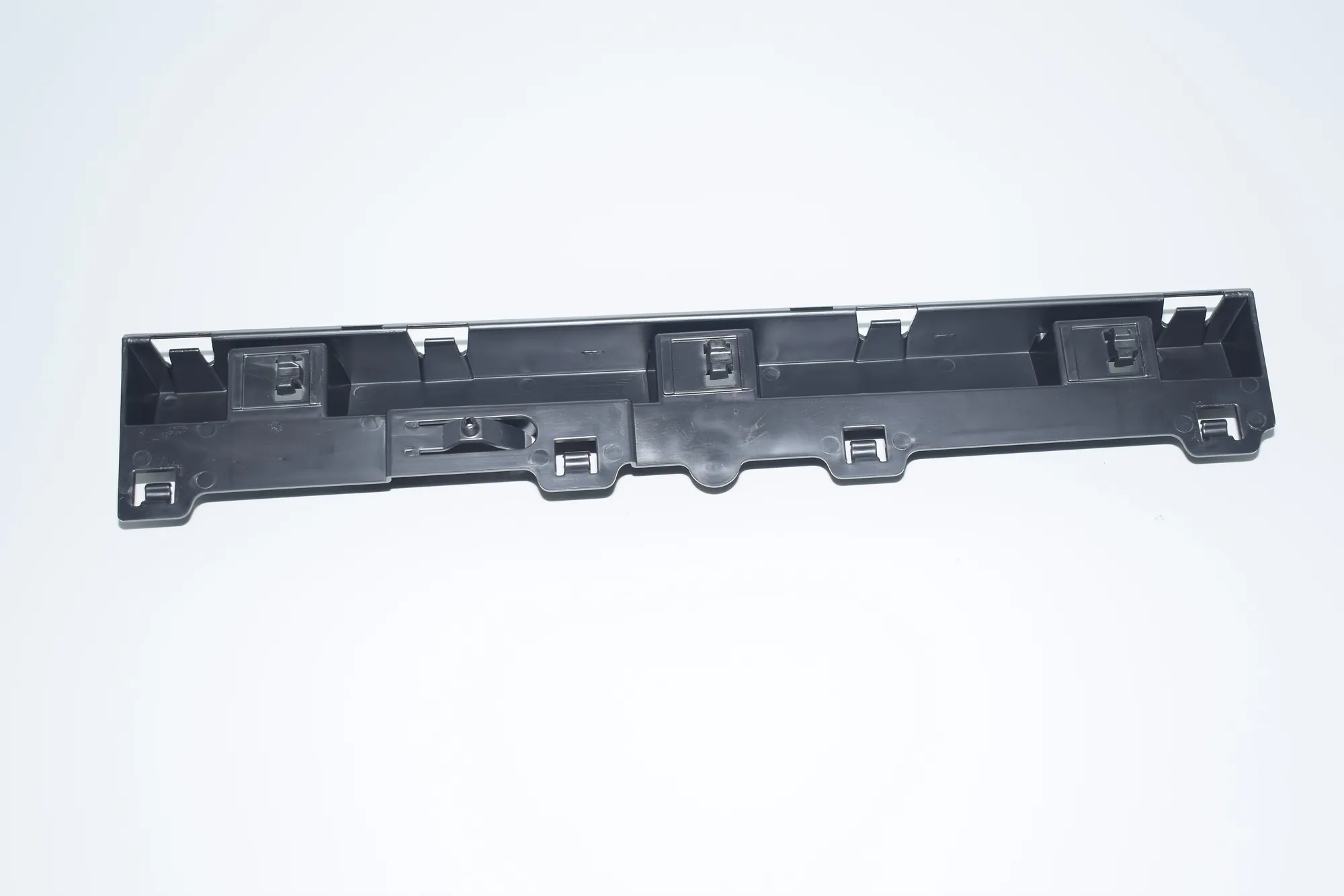 Sideskirt Bracket – OEM 7320205 · BMW 4 Gran Coupe (F36) BMW 4 Gran Coupe (F36) 2018