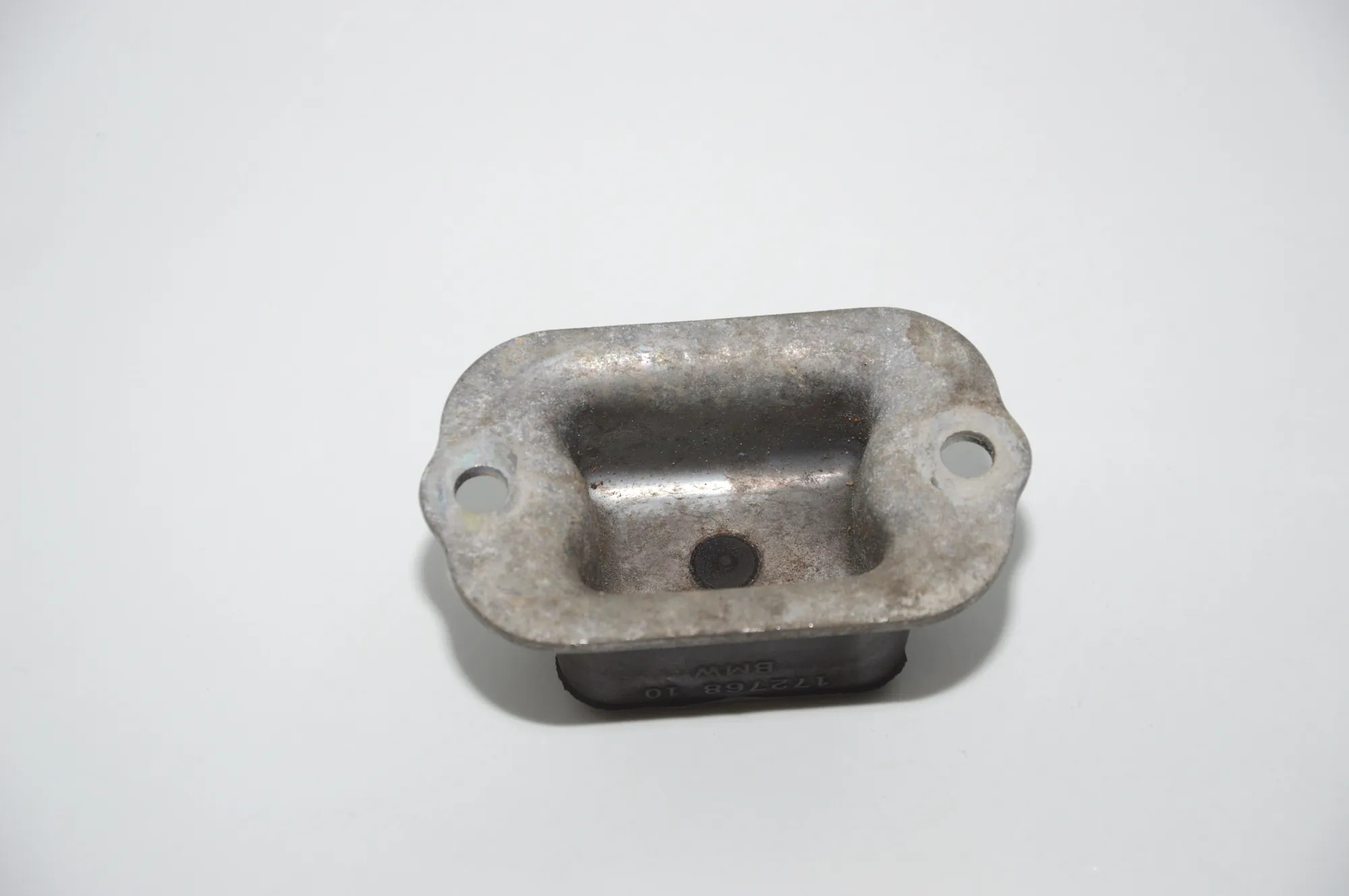 Other Body Parts – OEM 6873127 · BMW i3 (I01) Hybrid 2016