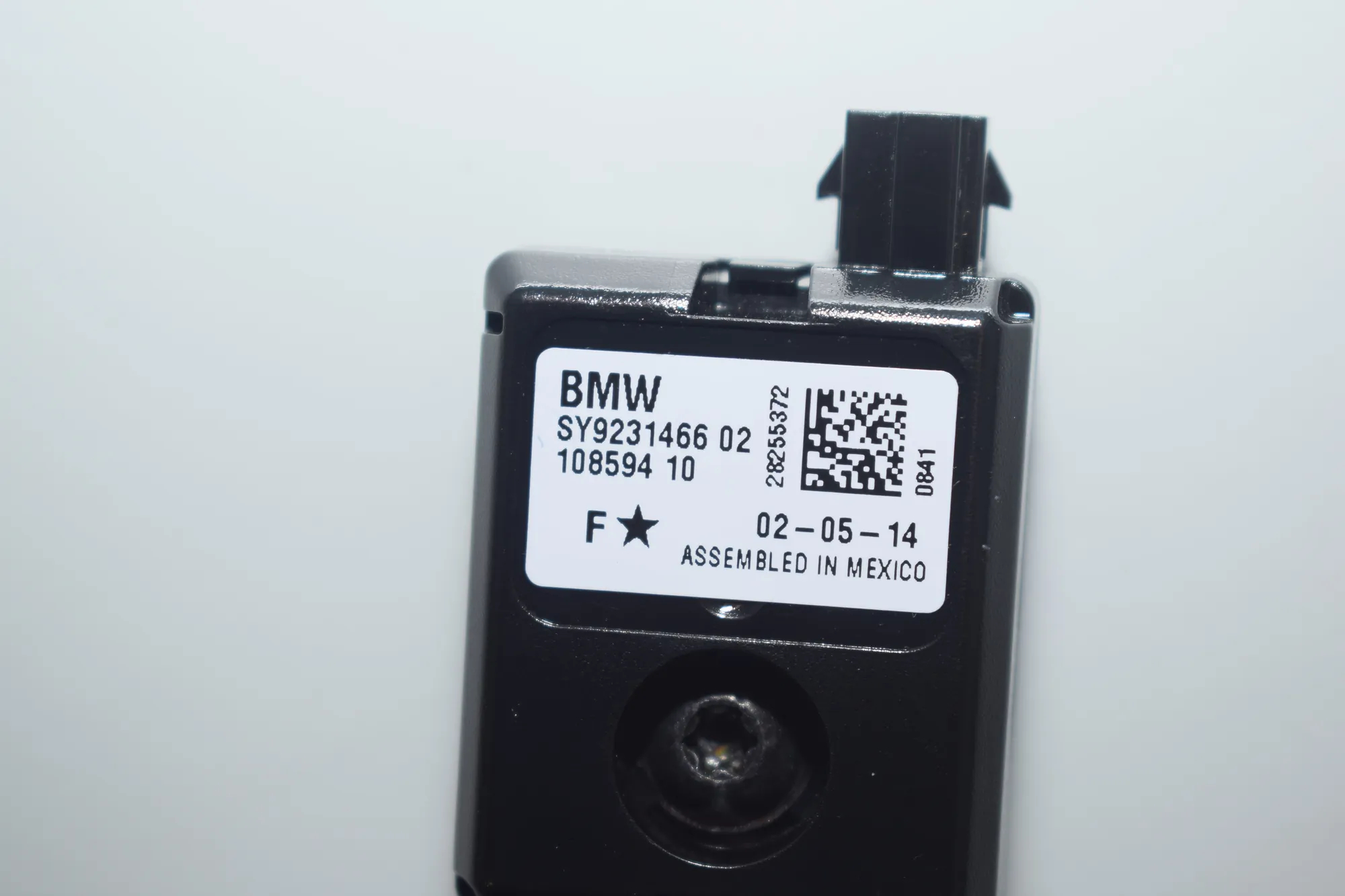 Antenna Amplifier – OEM 9231466 · BMW i3 (I01) Hybrid 2014 – 3