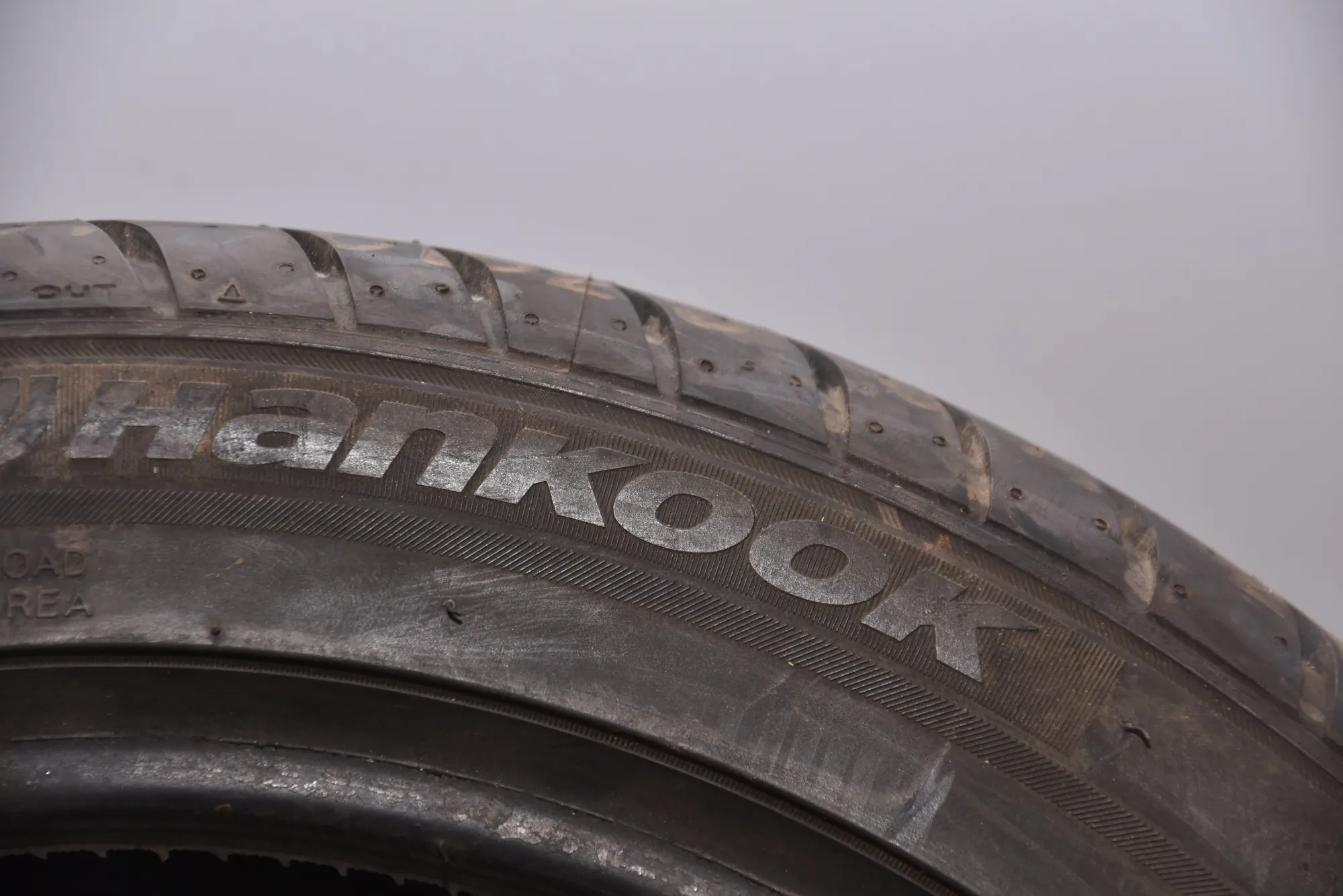Tire · BMW 3 (E90) BMW 3 (E90) 320 d 2009 – 4