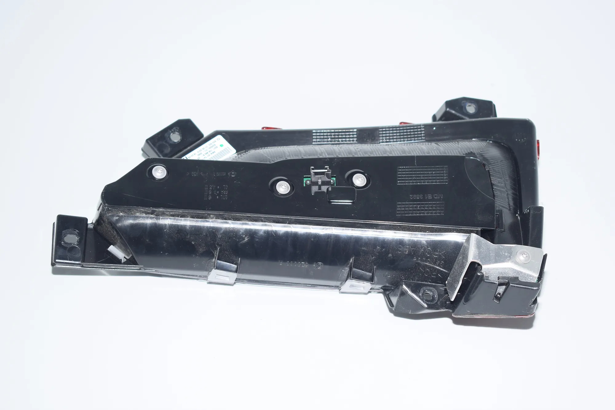 Right Side Tailgate Tail Light – OEM 7389606 · BMW i3 (I01) Hybrid 2014 – 3