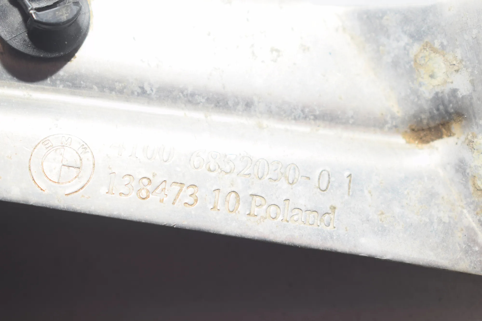 Other Body Parts – OEM 8602817 · BMW i3 (I01) Hybrid 2014 – 3