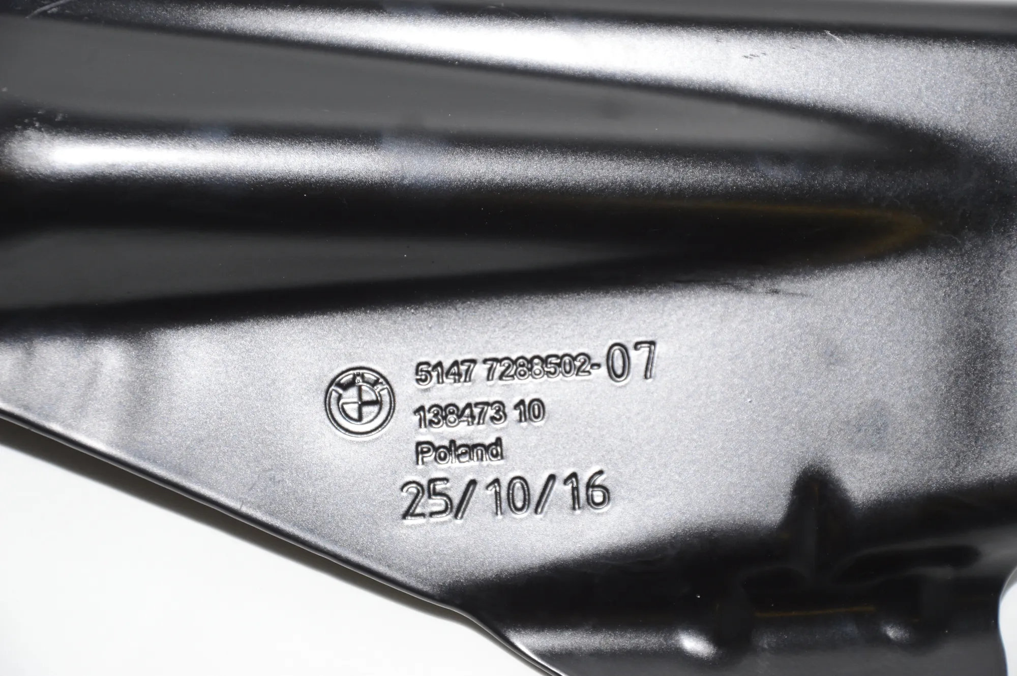 Other Body Parts – OEM 7288502 · BMW i3 (I01) Hybrid 2016 – 5