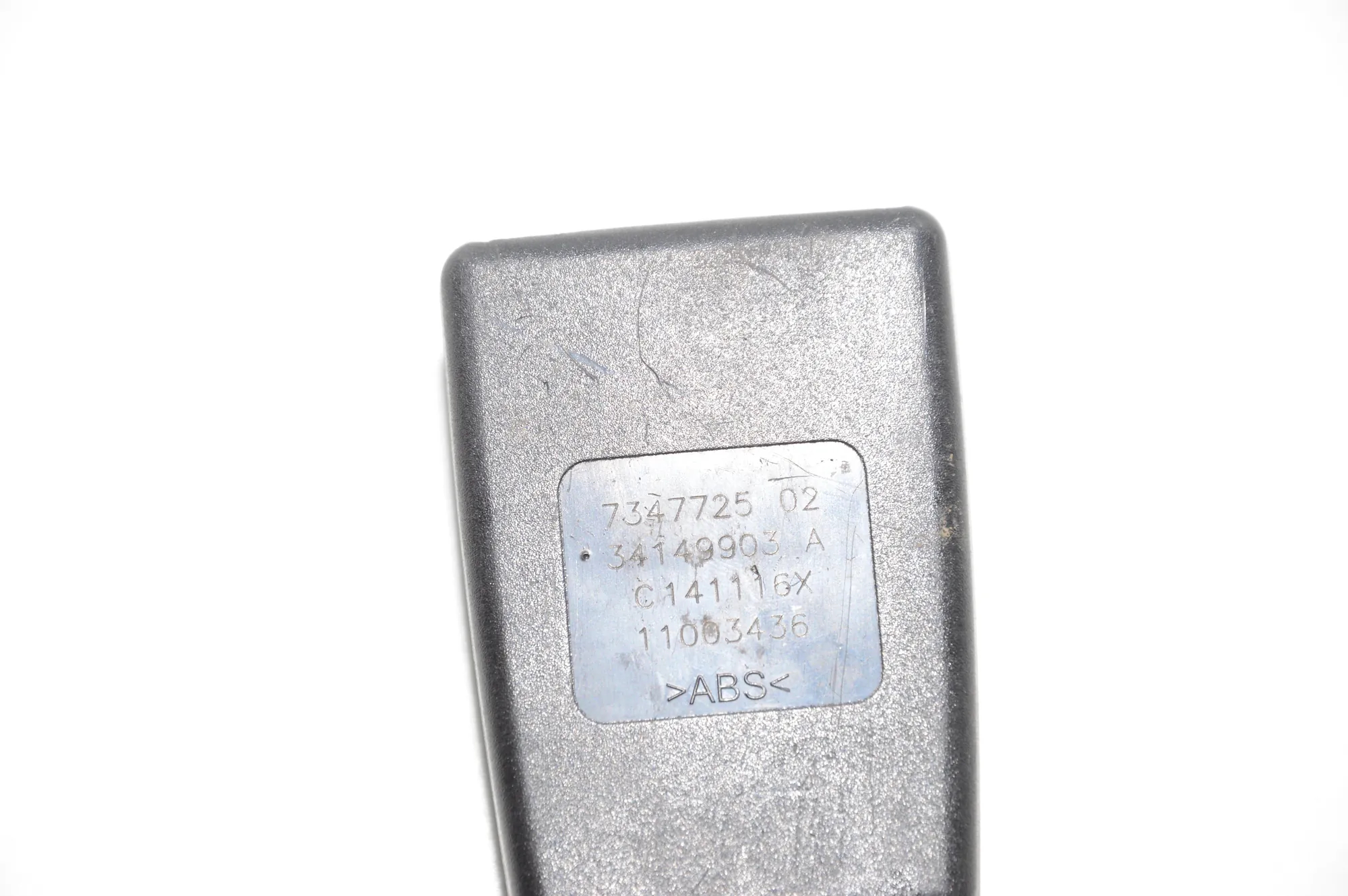 Rear Left Seat Buckle – OEM 7347725 · BMW i3 (I01) Hybrid 2016 – 4