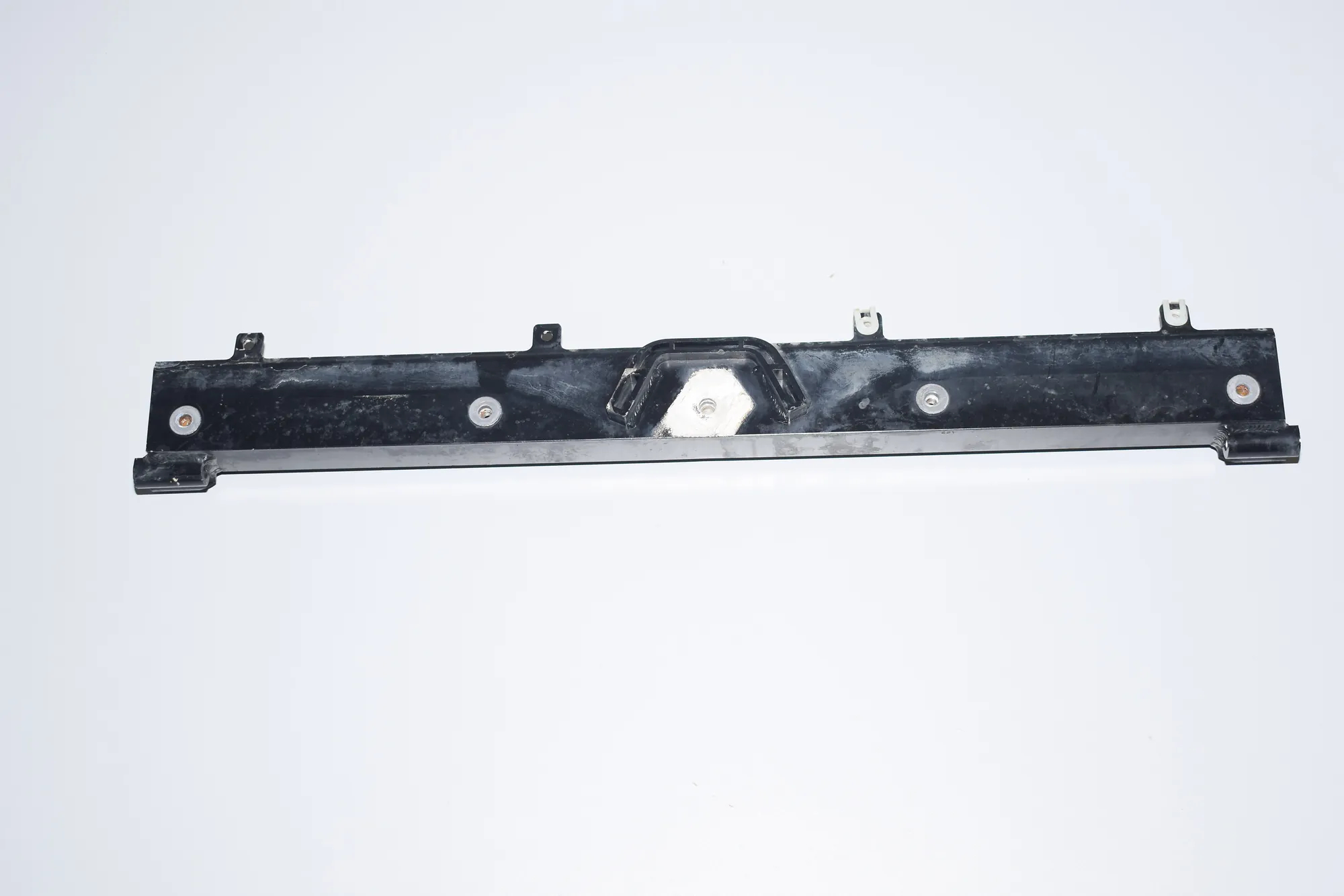 Other Body Parts – OEM 6868859 · BMW i3 (I01) Hybrid 2014