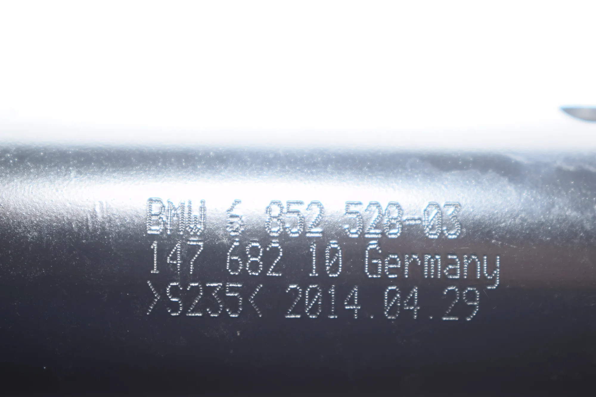 Other Body Parts – OEM 6852528 · BMW i3 (I01) Hybrid 2014 – 3