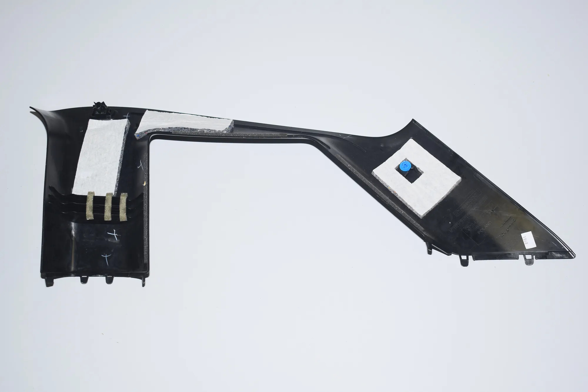 Rear Left Pillar Trim – OEM 7275669 · BMW i3 (I01) Hybrid 2014 – 2