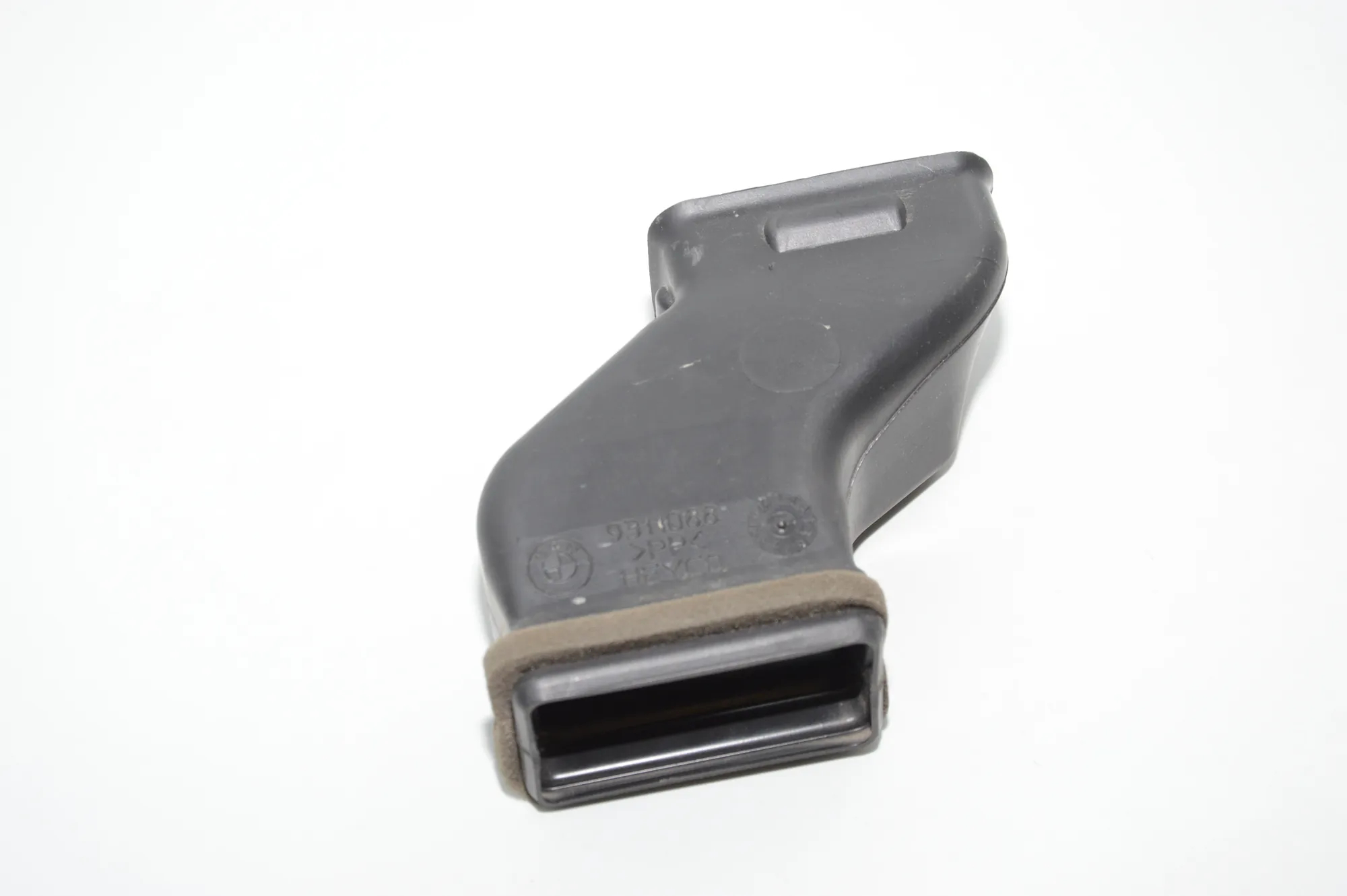Other Interior Parts – OEM 9311088 · BMW i3 (I01) Hybrid 2016