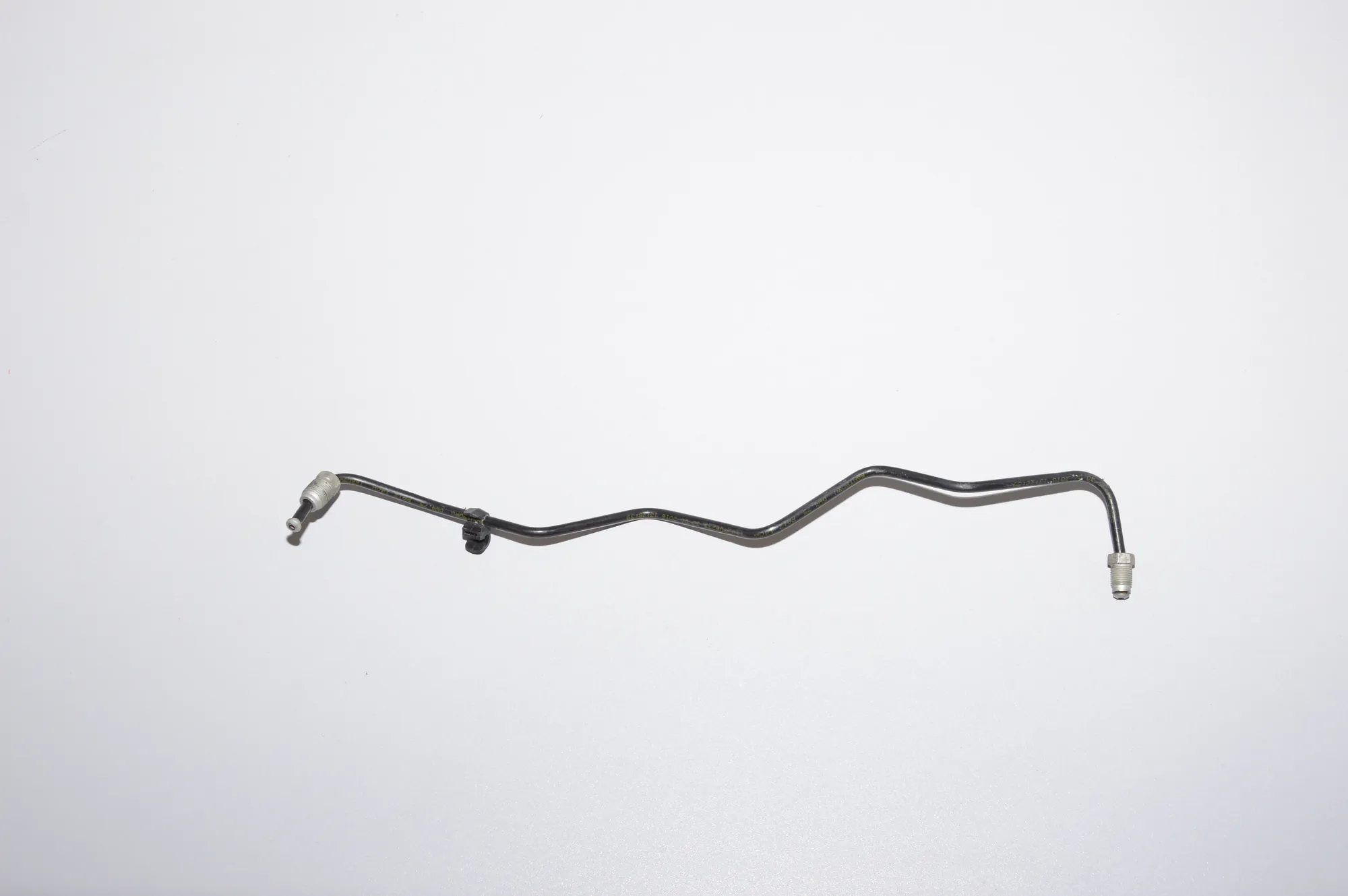 Other tubes – OEM 1660906235 · BMW i3 (I01) Hybrid 2016 – 4