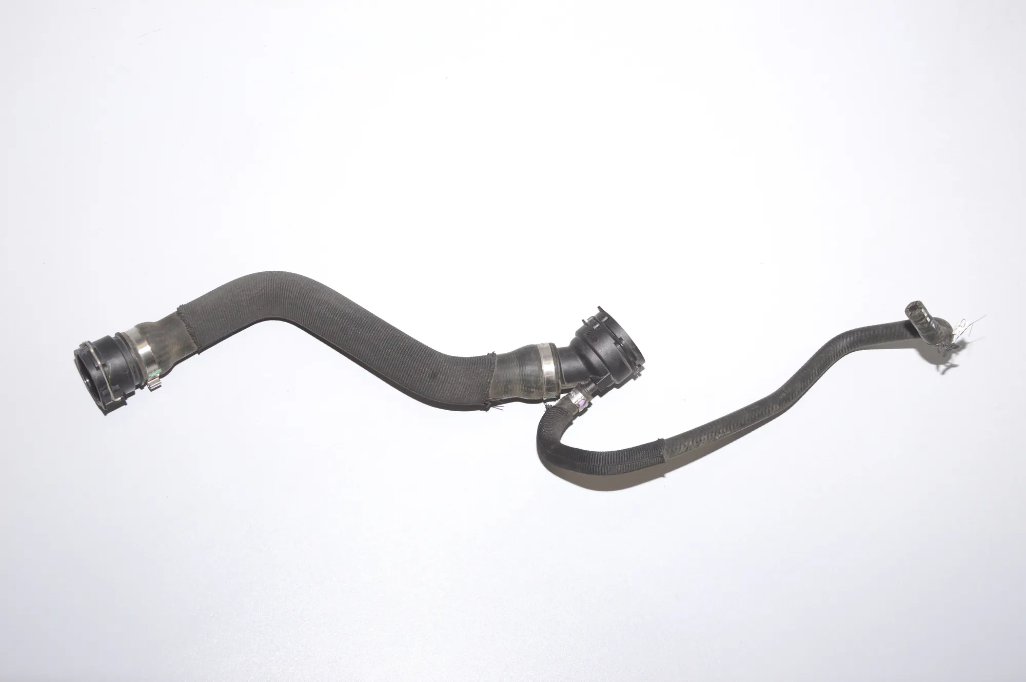 Coolant Hose Pipe – OEM 8611672 · BMW i3 (I01) Hybrid 2016 – 2