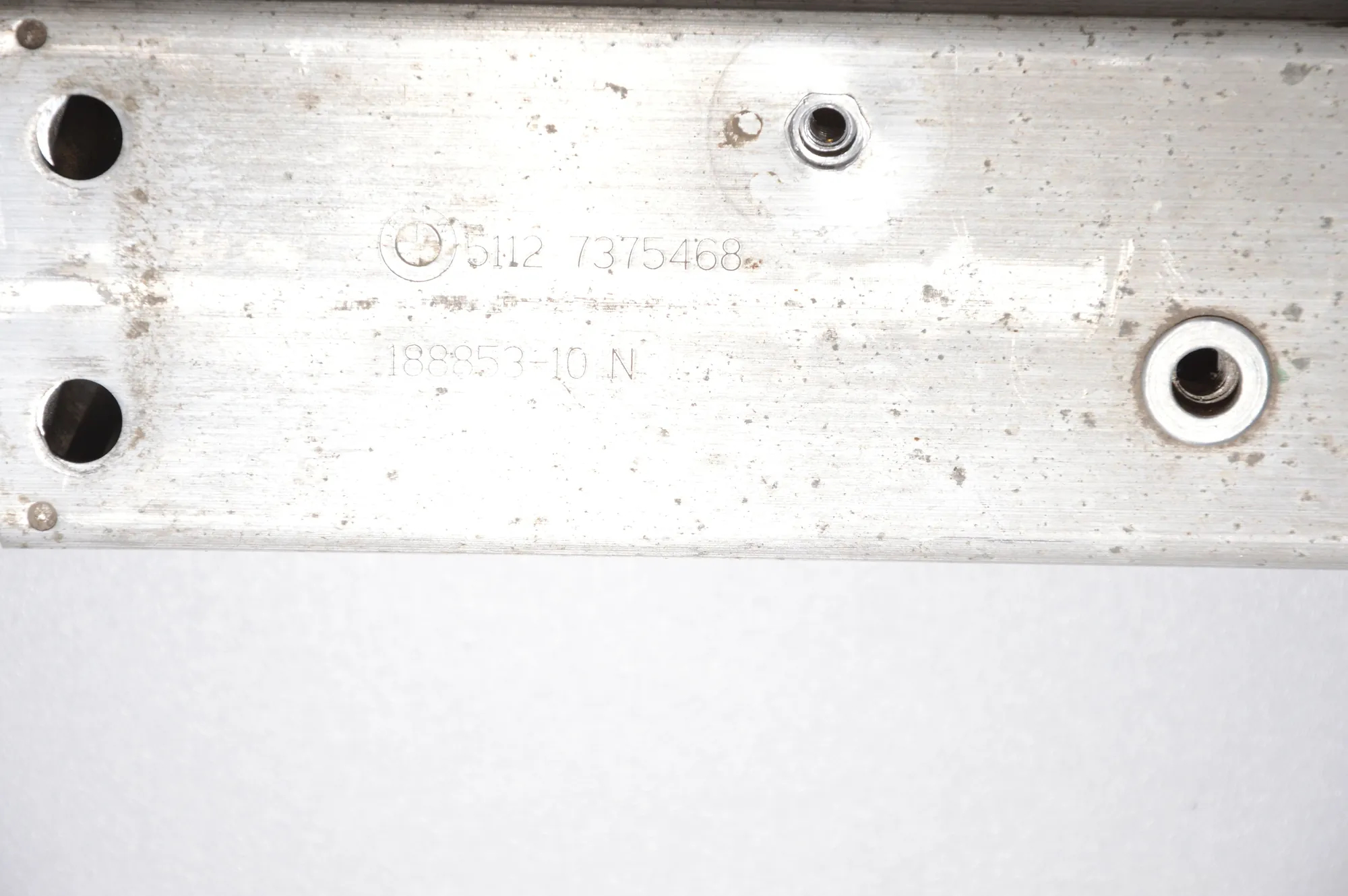 Rear Right Bumper Bracket – OEM 7375468 · BMW i3 (I01) Hybrid 2016 – 4