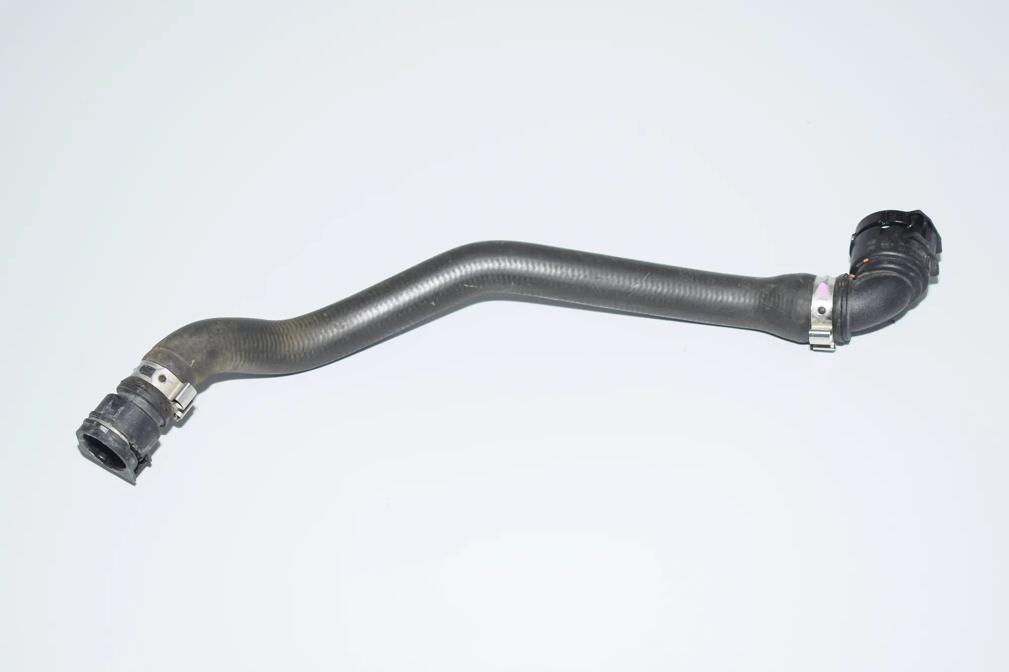 Coolant Hose Pipe – OEM 9292730 · BMW i3 (I01) Hybrid 2014 – 2