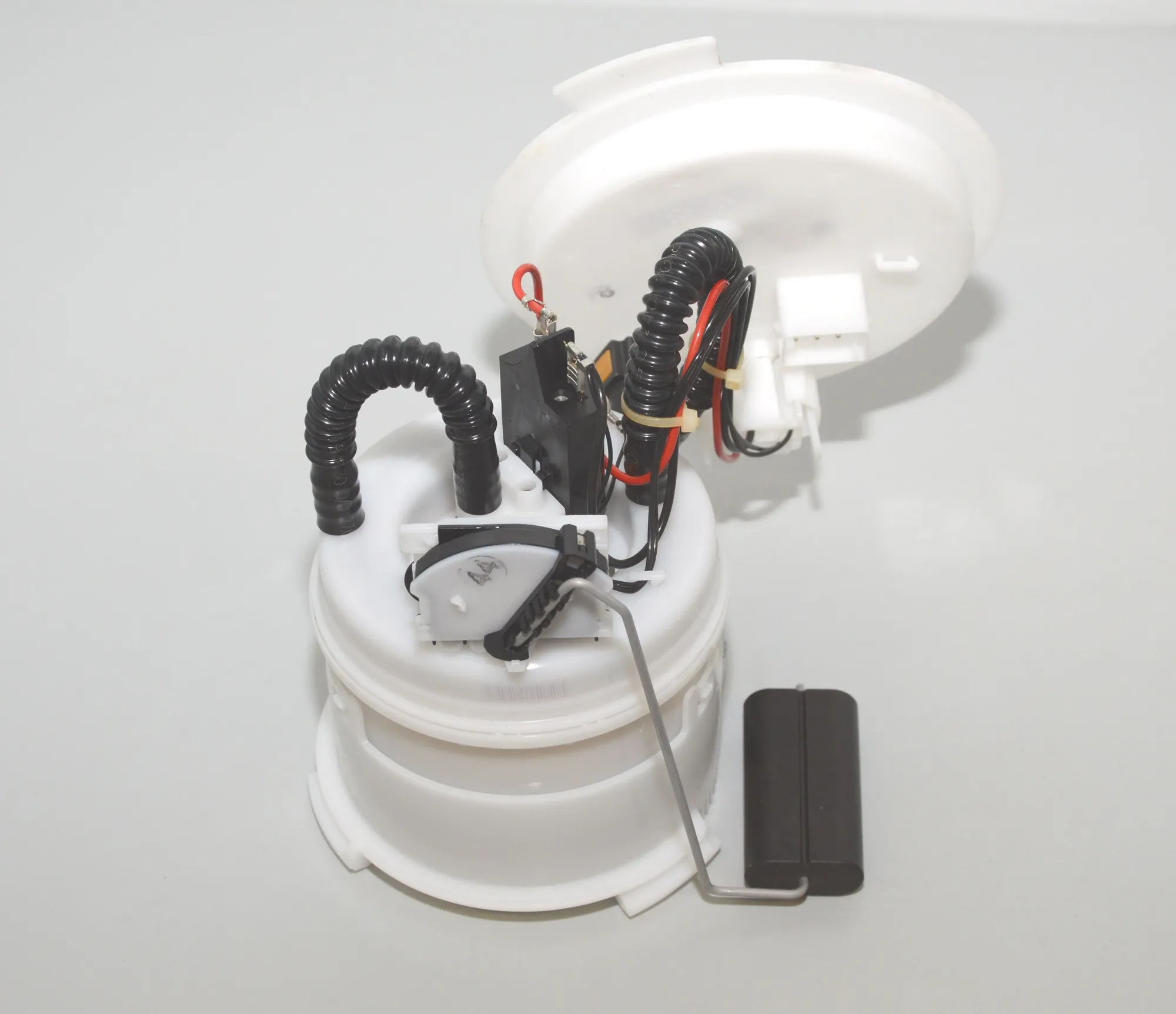 Fuel Tank Pump – OEM 7349443 · BMW i3 (I01) Hybrid 2016 – 3