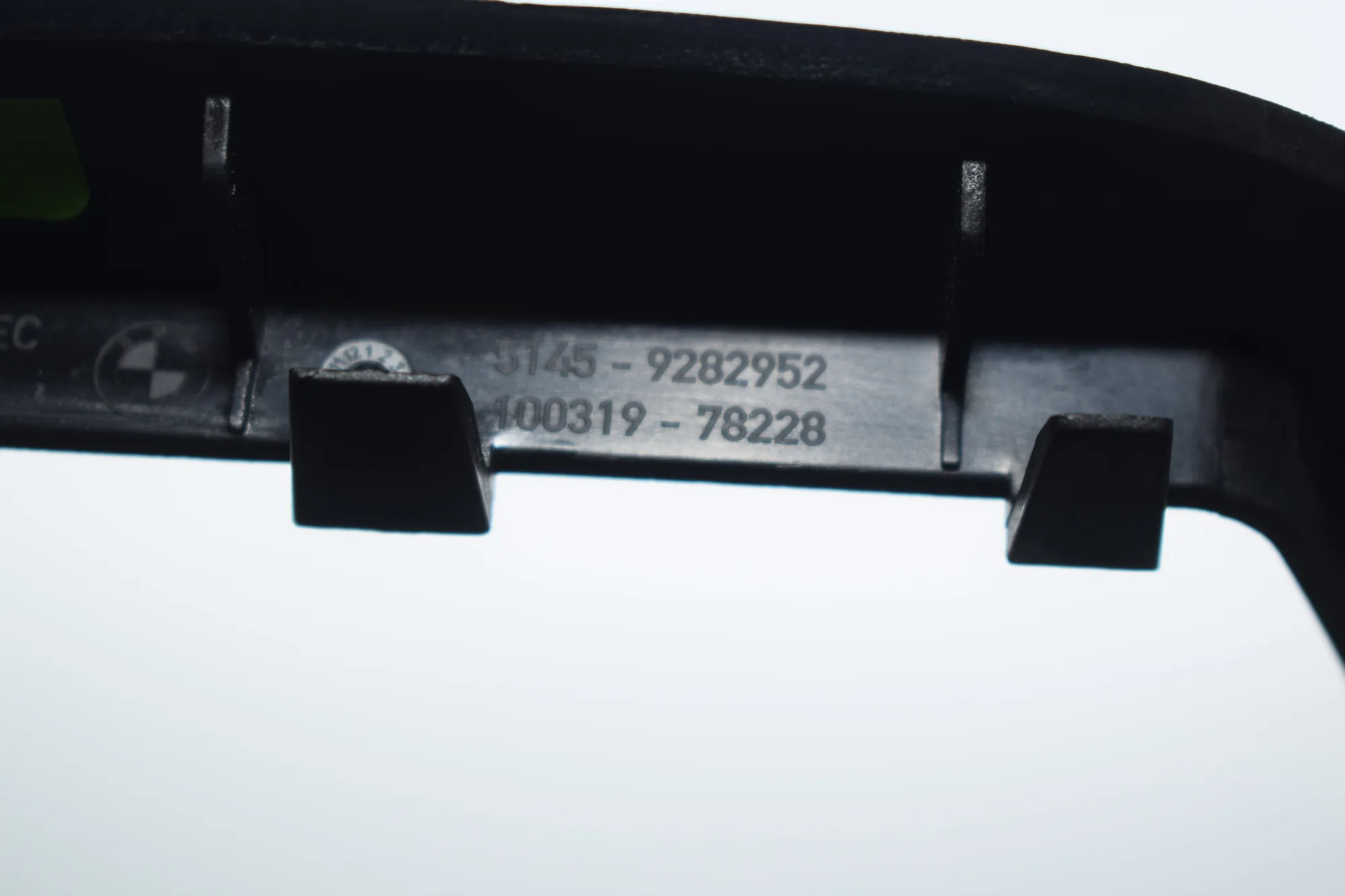 Other Interior Parts – OEM 9282952 · BMW i3 (I01) Hybrid 2014 – 5