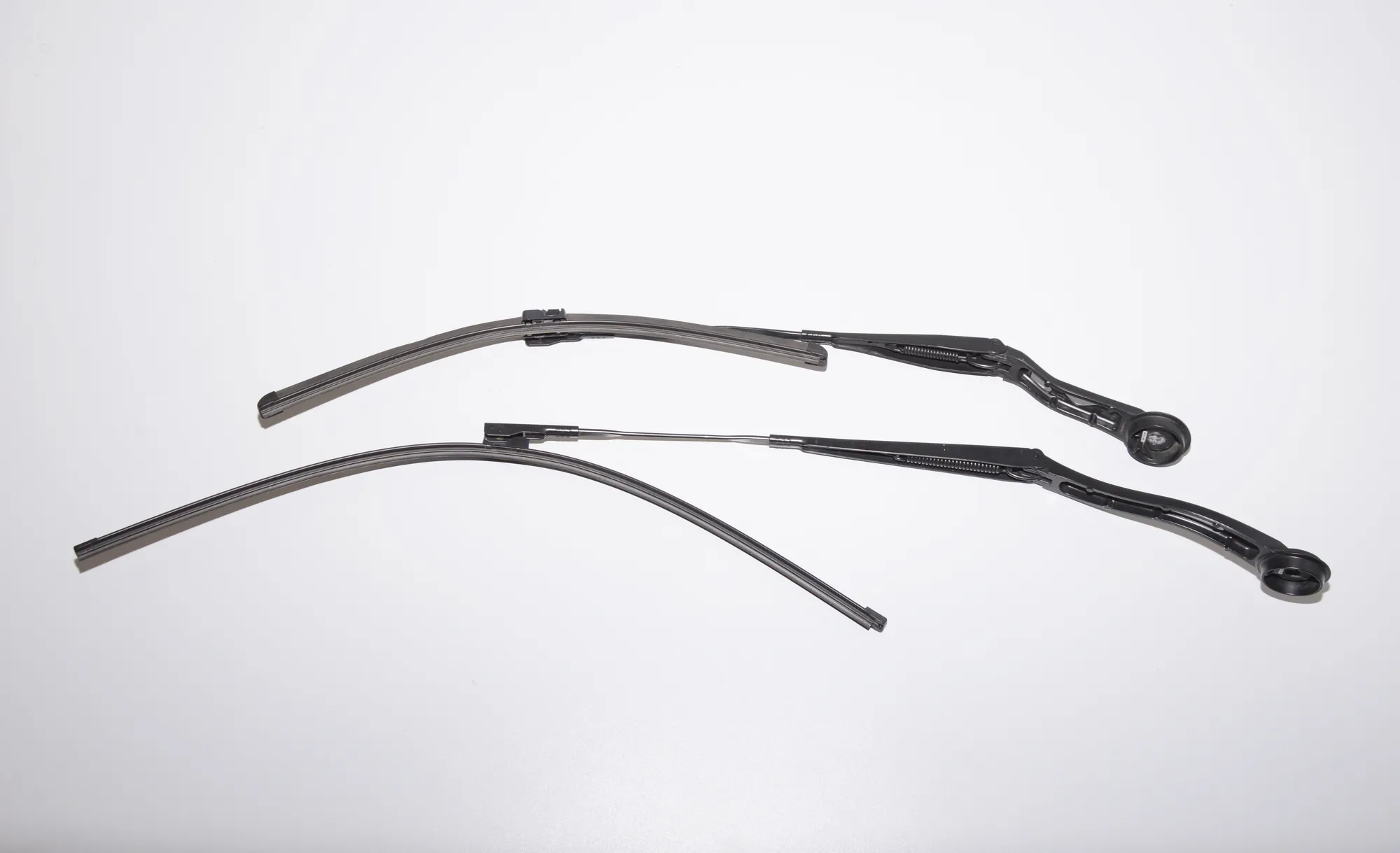 Front Wiper Arms – OEM 7322164 · BMW i3 (I01) Hybrid 2016 – 2