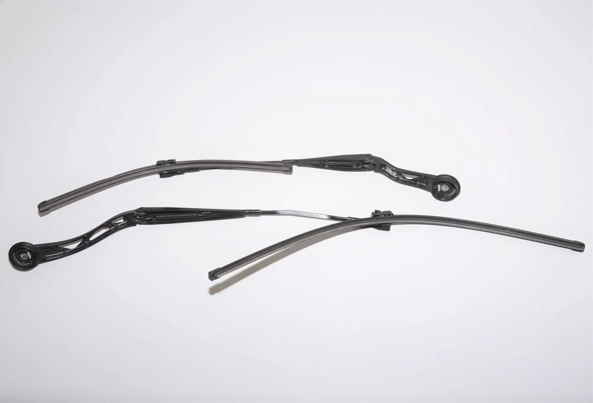 Front Wiper Arms – OEM 7322164 · BMW i3 (I01) Hybrid 2016 – 3