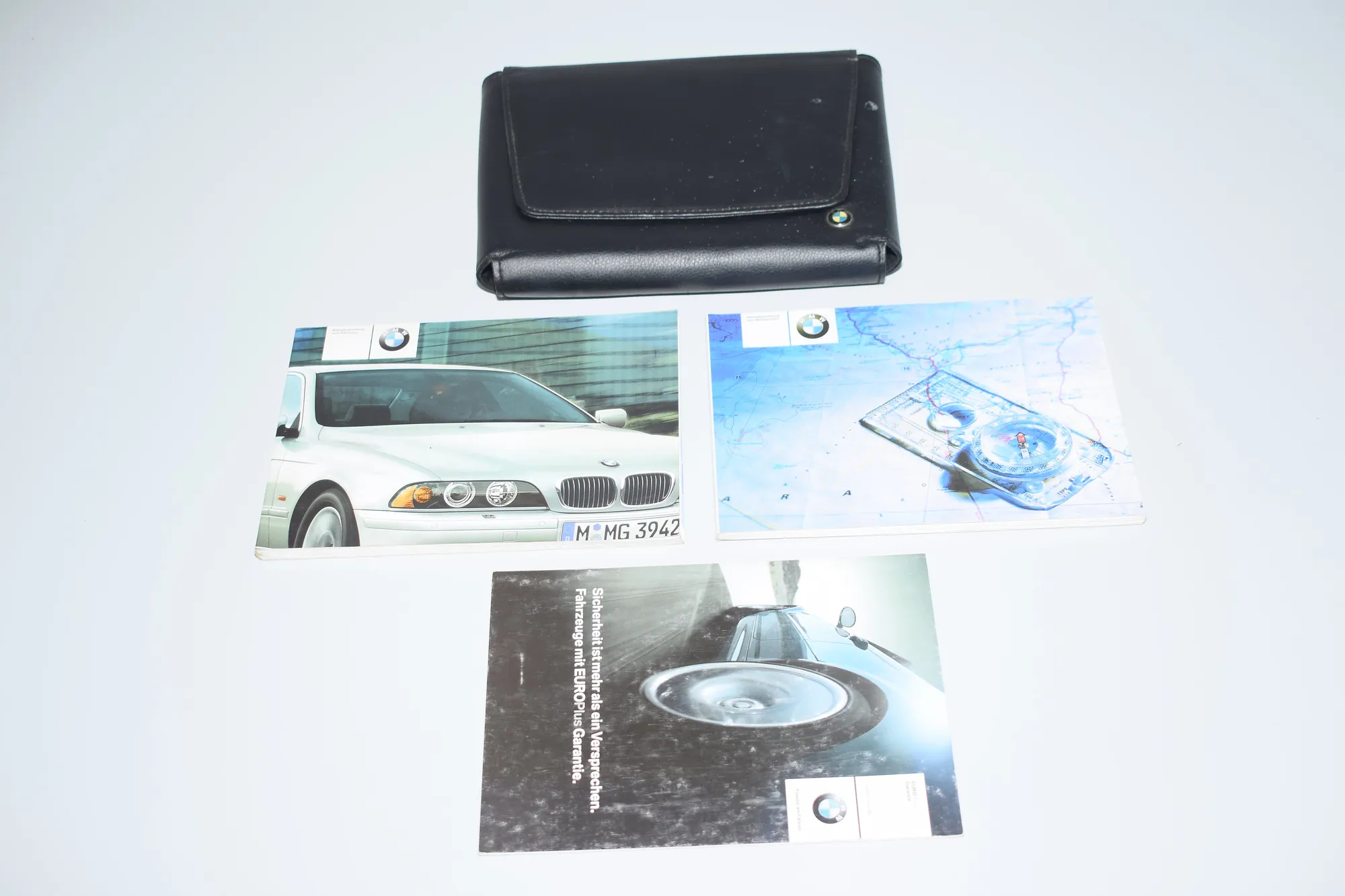 Manual Service Book – OEM 0157686 · BMW 5 (E39) BMW 5 (E39) 2000 – 3