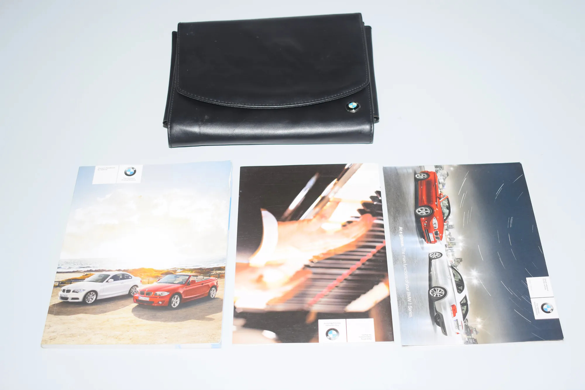 Manual Service Book – OEM 2606782 · BMW 1 Coupe (E82) BMW 1 Coupe (E82) 2010 – 3