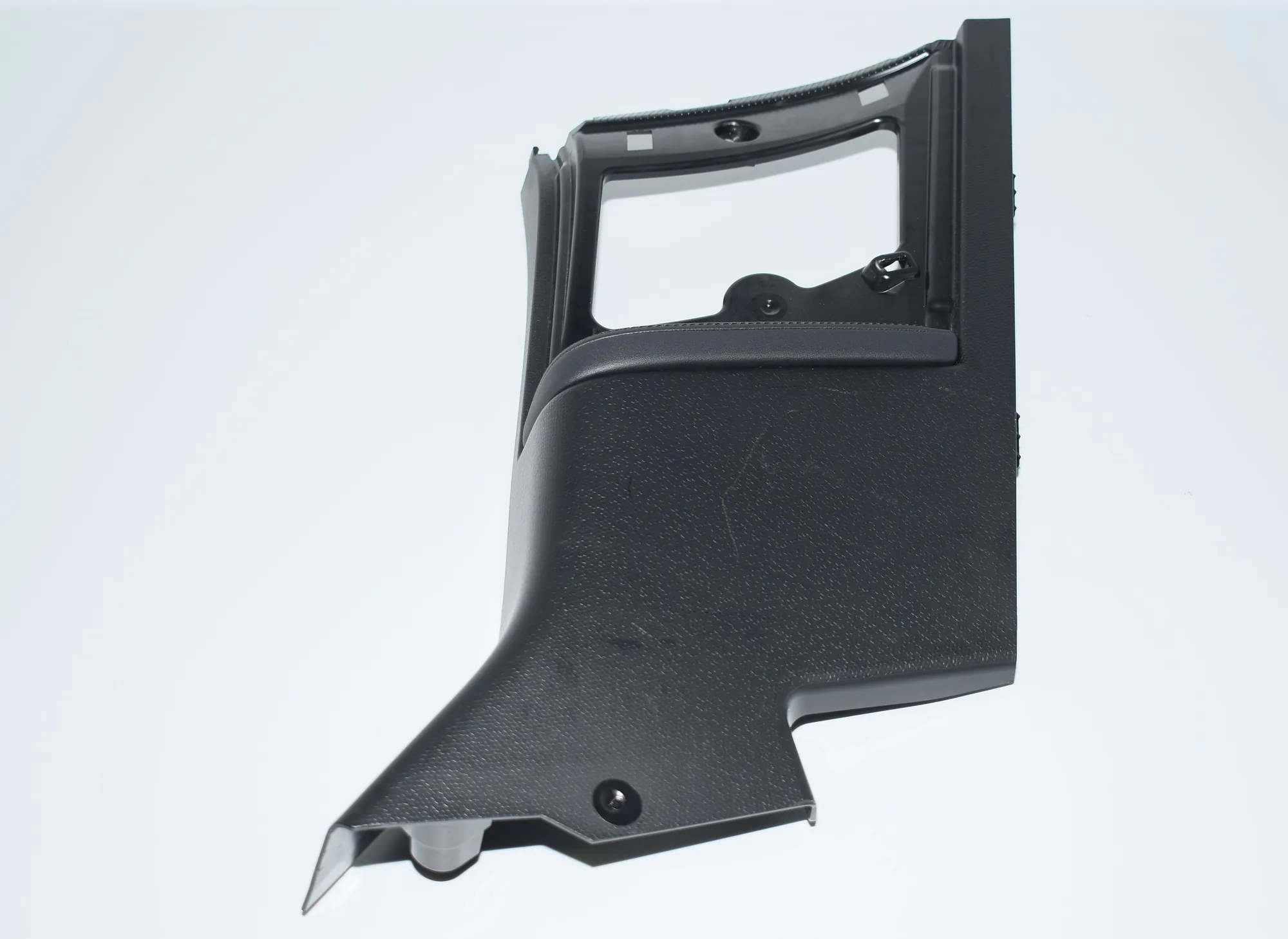 Right Side B Pillar Trim – OEM 7272428 · BMW i3 (I01) Hybrid 2014 – 2