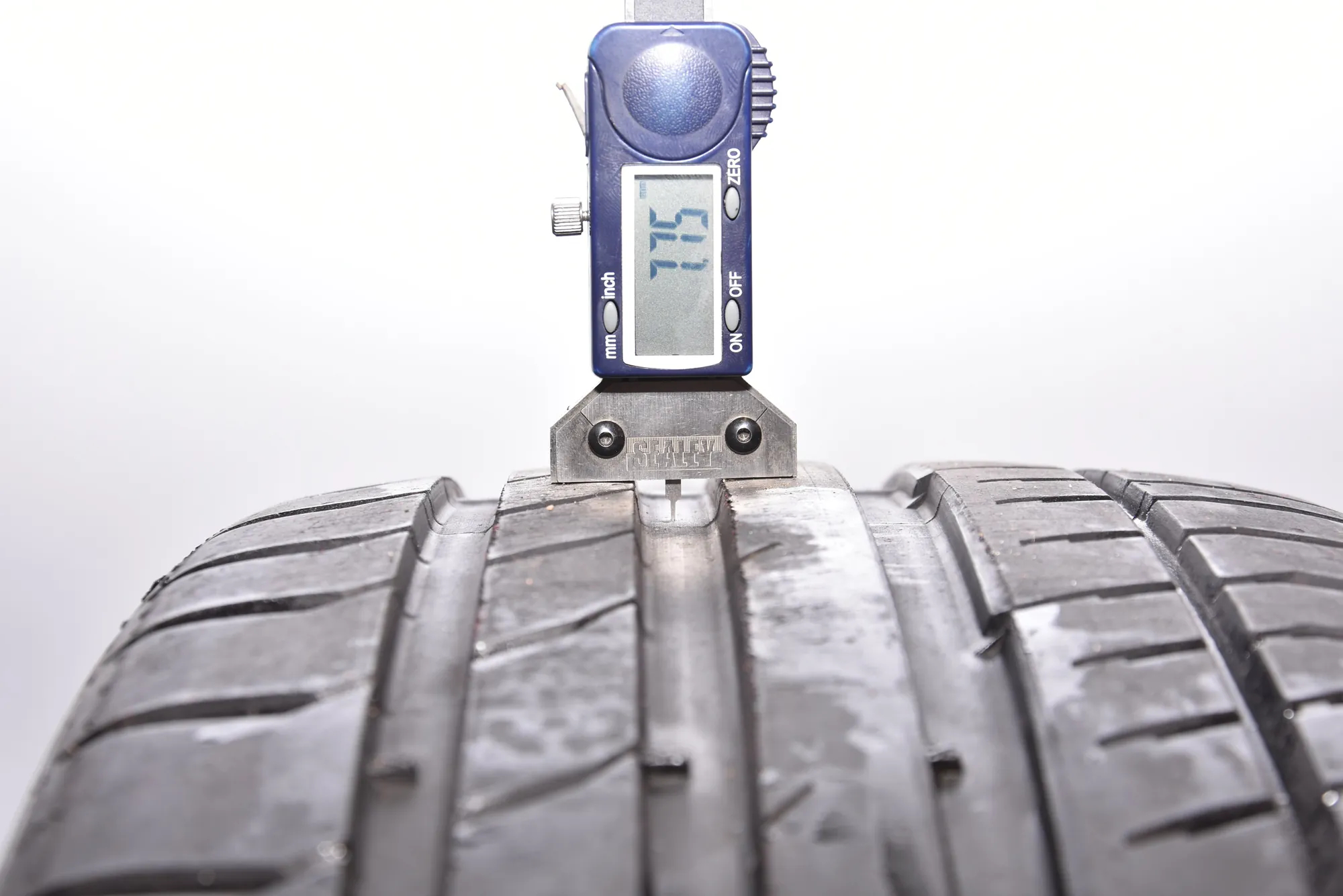 Tire · BMW 4 Coupe (F32, F82) BMW 4 Coupe (F32, F82) 430 d 2014 – 2