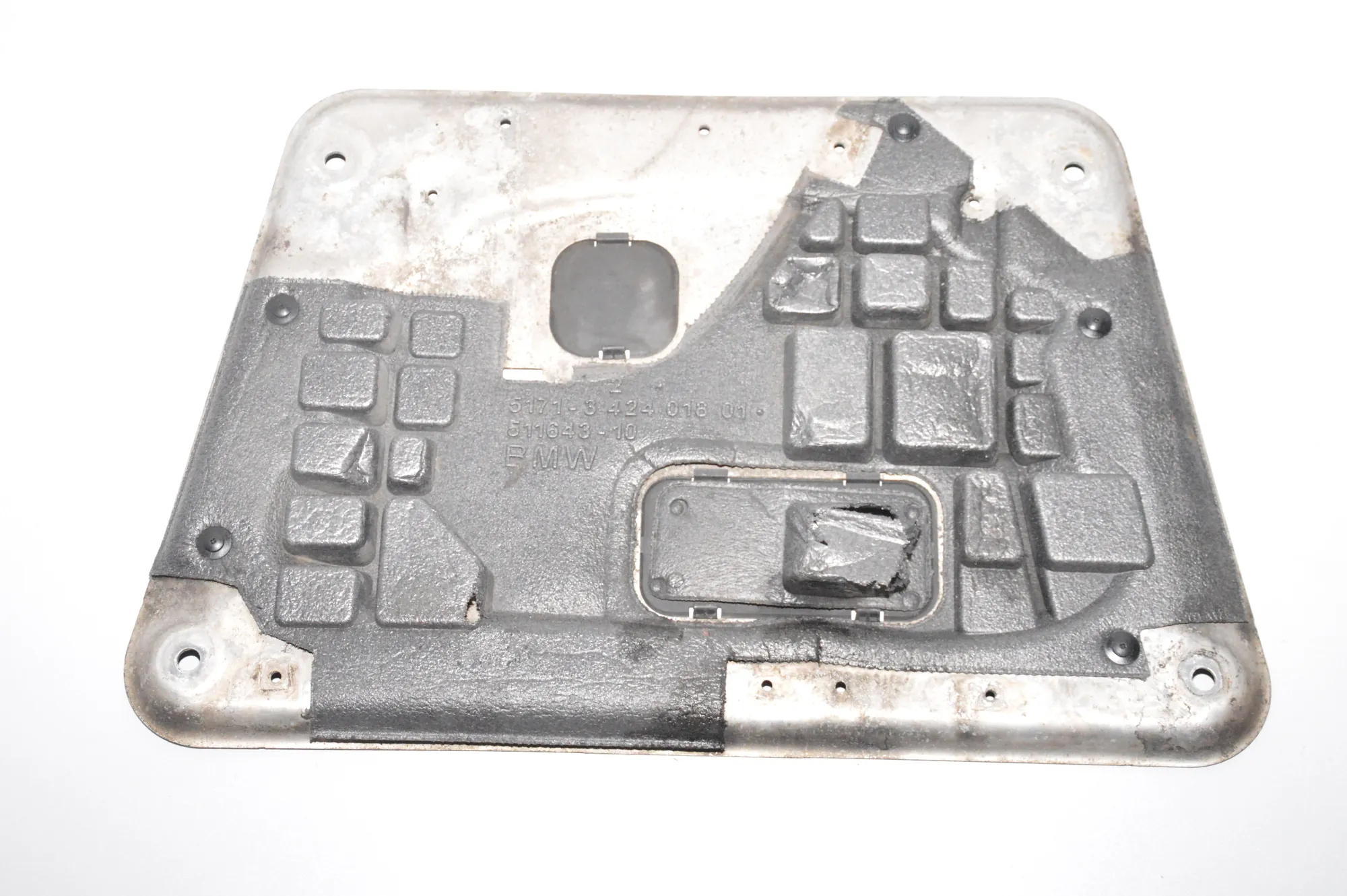 Engine Cover – OEM 3415148 · BMW X3 (E83) xDrive 20 d 2008 – 4