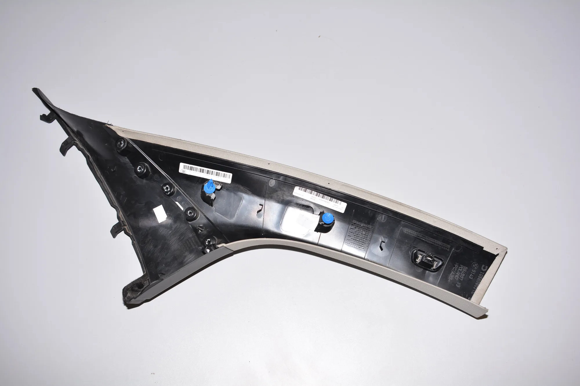 Front Left A Pillar Trim – OEM 7275667 · BMW i3 (I01) Hybrid 2016 – 3