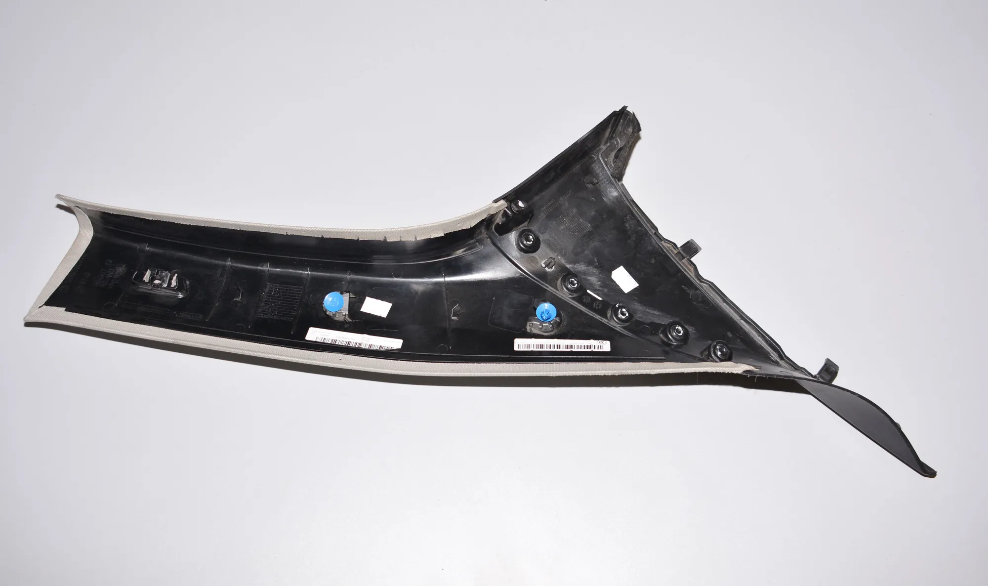 Front Left A Pillar Trim – OEM 7275667 · BMW i3 (I01) Hybrid 2016 – 4