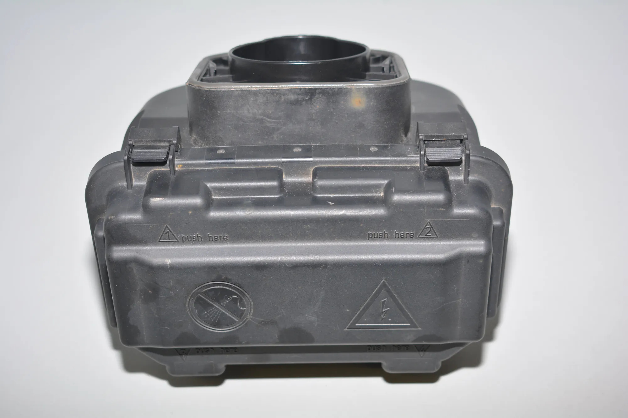 Fuse Box – OEM 9224854 · BMW 3 (F30, F80) 320 d xDrive 2013 – 4