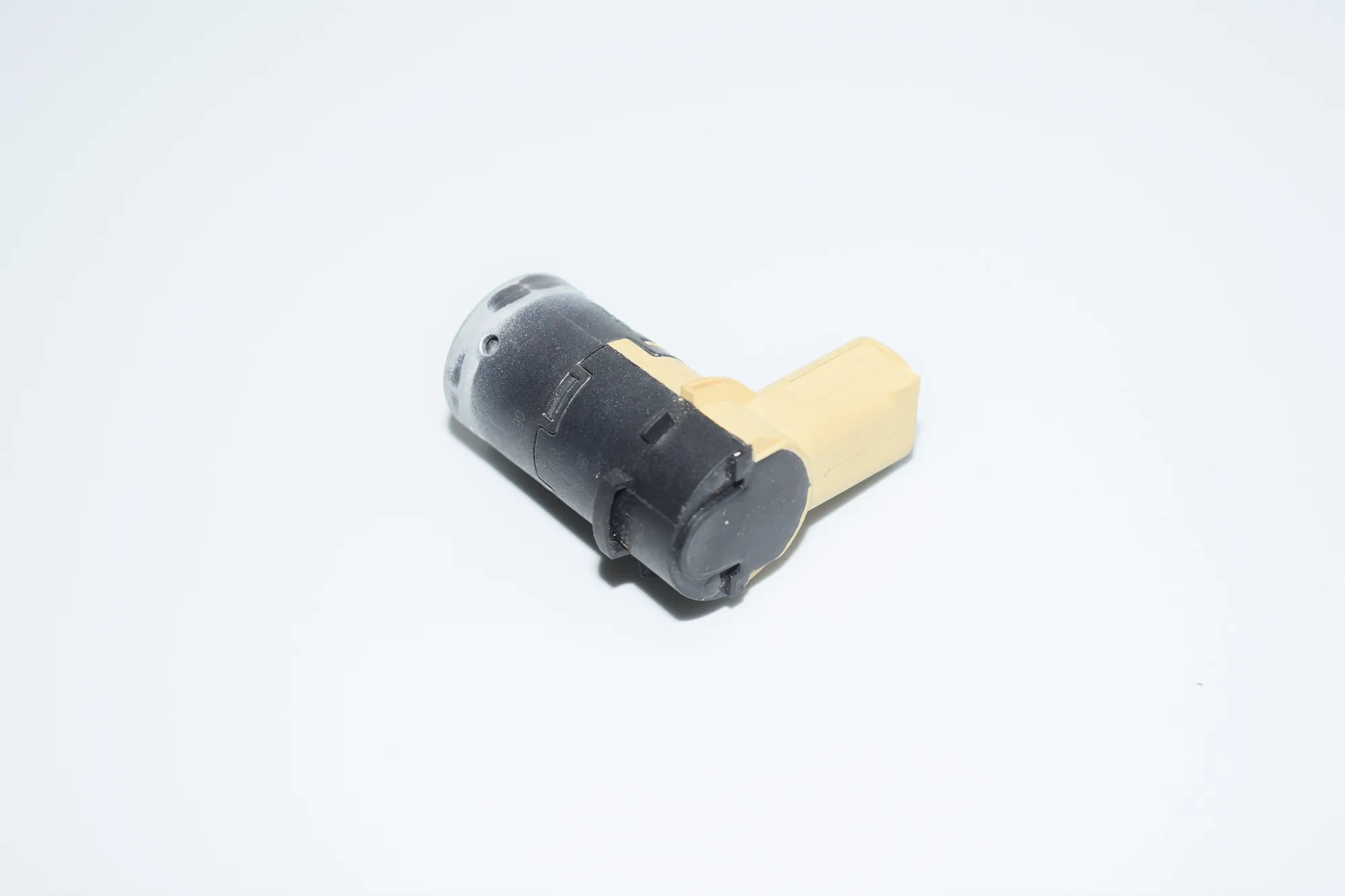 PDC Parking Sensor – OEM 1687506 · BMW 5 Touring (E39) BMW 5 Touring (E39) 2000