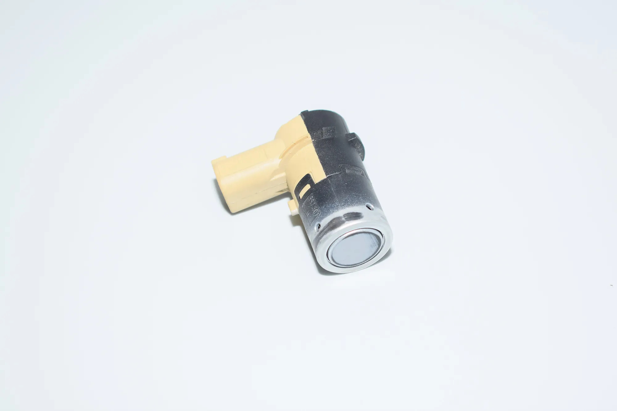 PDC Parking Sensor – OEM 1687506 · BMW 5 Touring (E39) BMW 5 Touring (E39) 2000 – 2