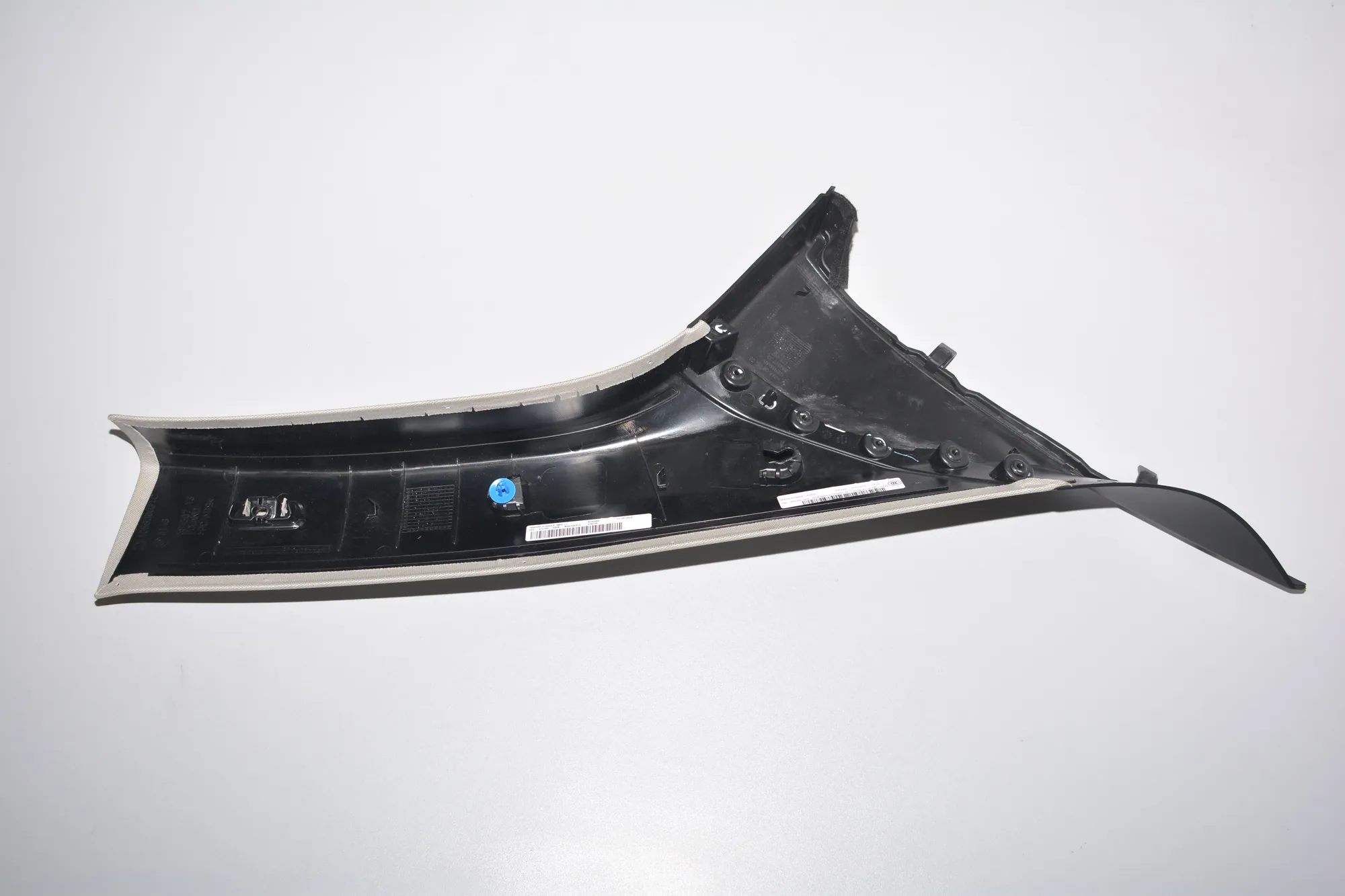 Front Left A Pillar Trim – OEM 7275667 · BMW i3 (I01) Electric 2019 – 3