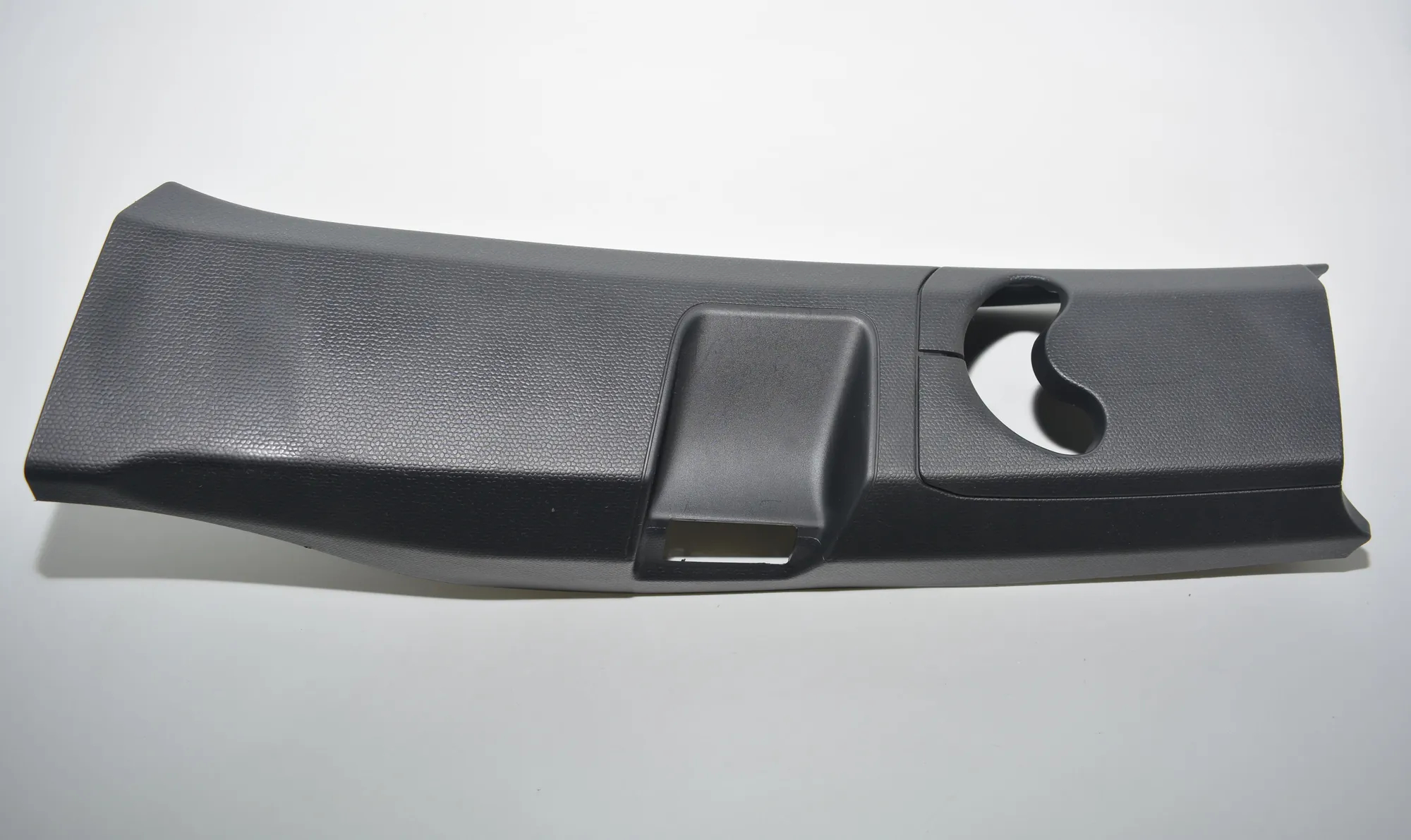 Rear Left Pillar Trim – OEM 7287935 · BMW i3 (I01) Hybrid 2016