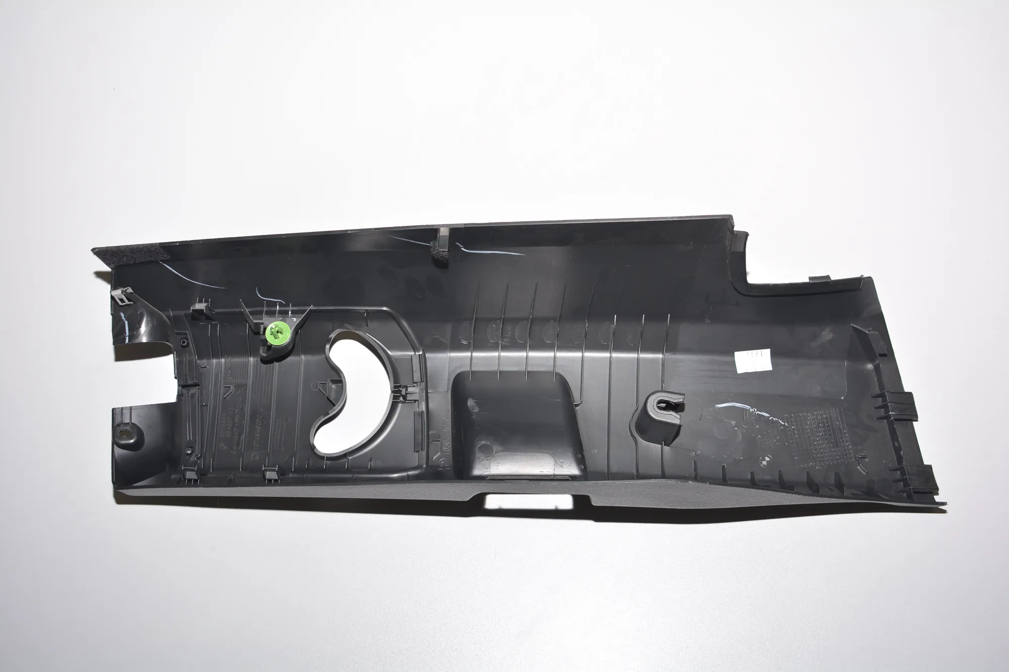 Rear Left Pillar Trim – OEM 7287935 · BMW i3 (I01) Hybrid 2016 – 3