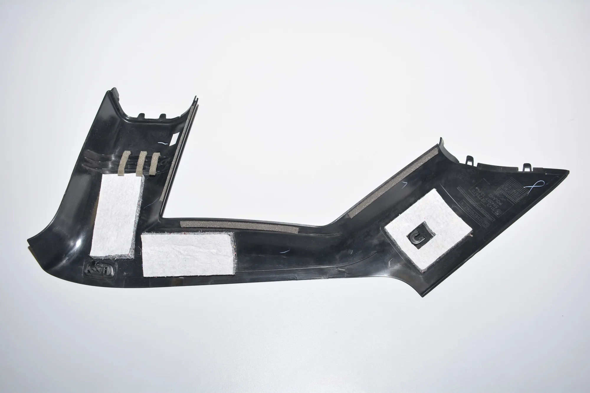 Right Side Pillar Trim – OEM 7275670 · BMW i3 (I01) Hybrid 2016 – 4