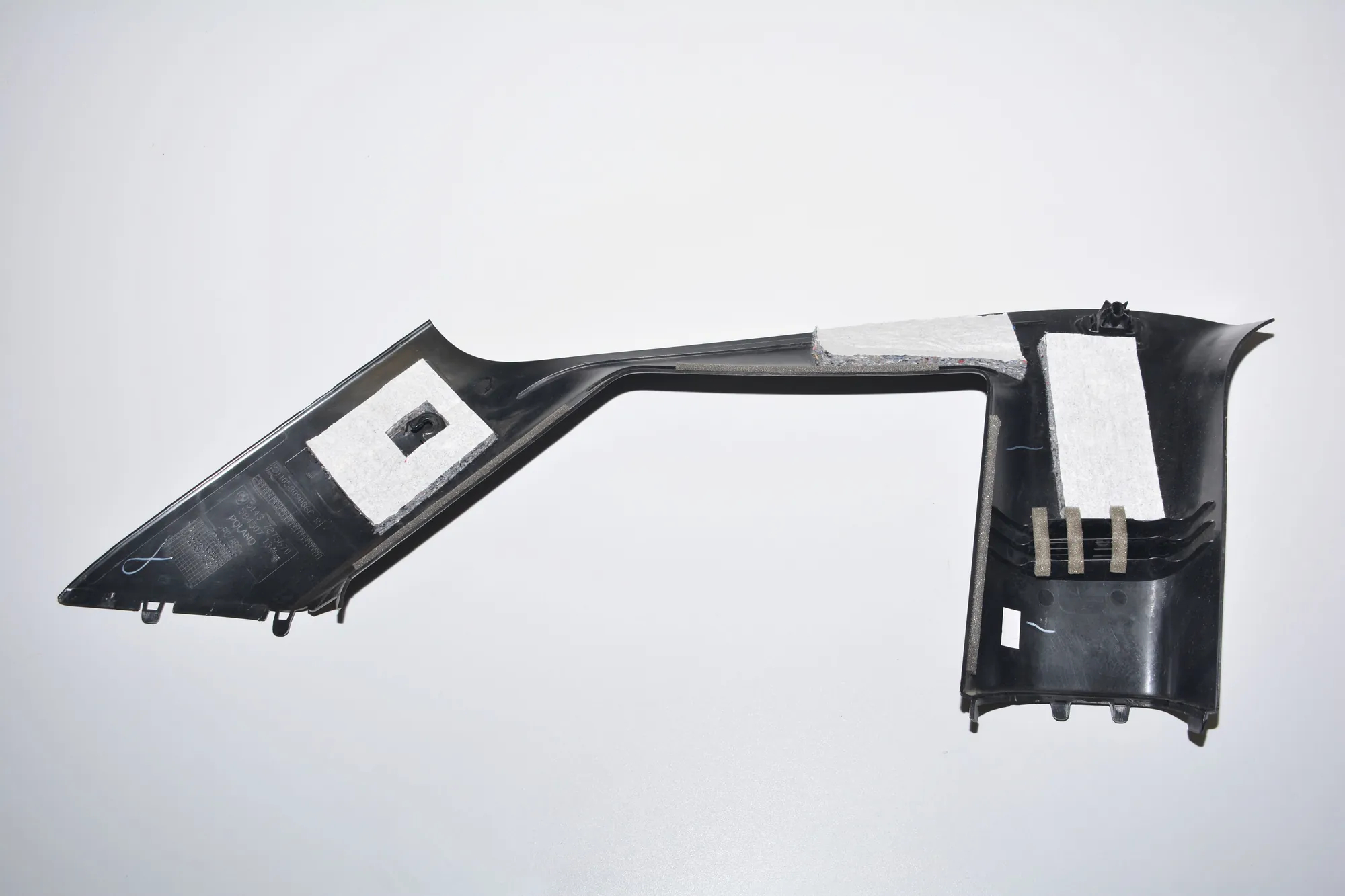 Right Side Pillar Trim – OEM 7275670 · BMW i3 (I01) Hybrid 2016 – 3