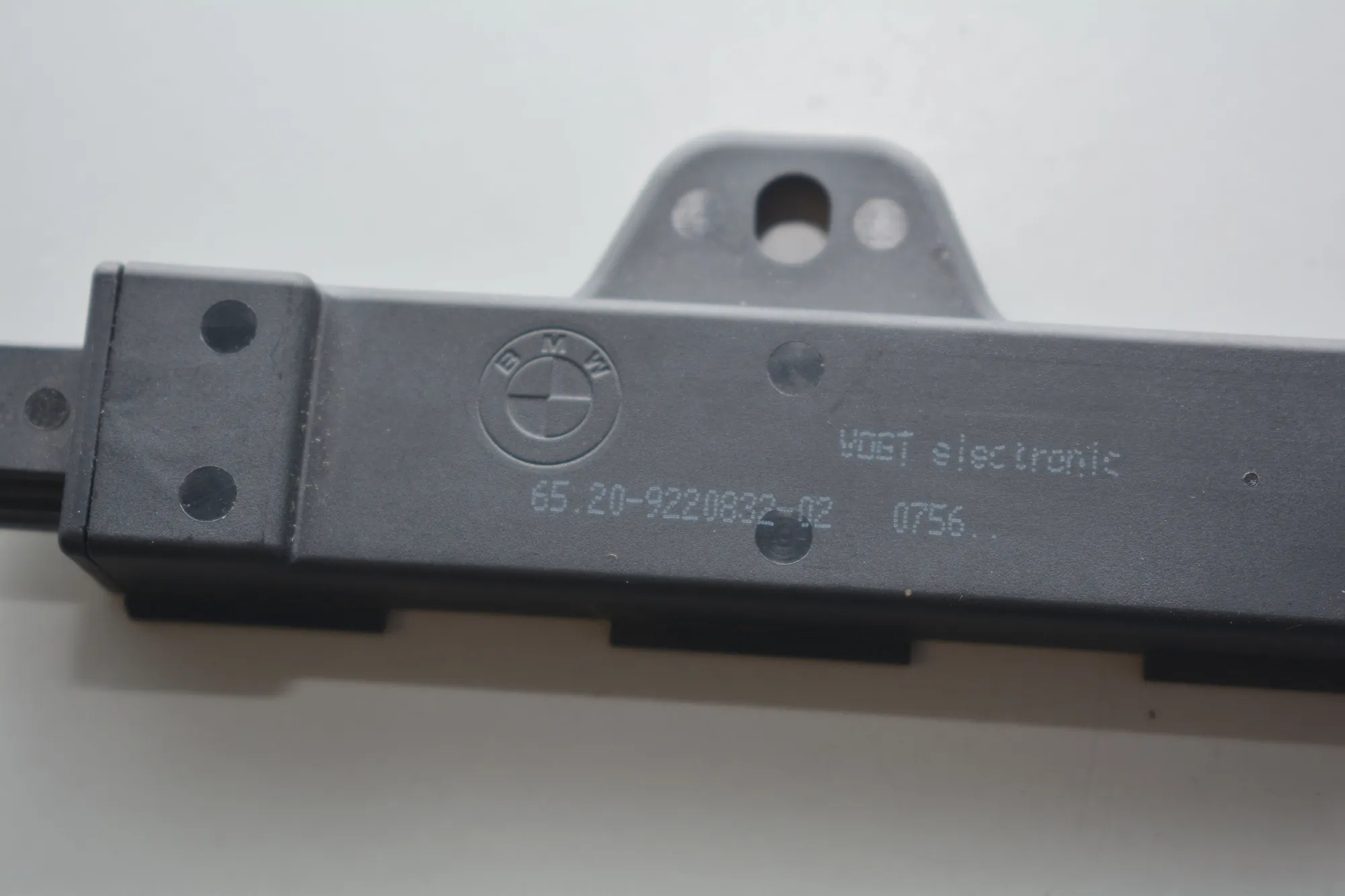 Antenna – OEM 9220832 · BMW i3 (I01) Electric 2015 – 4