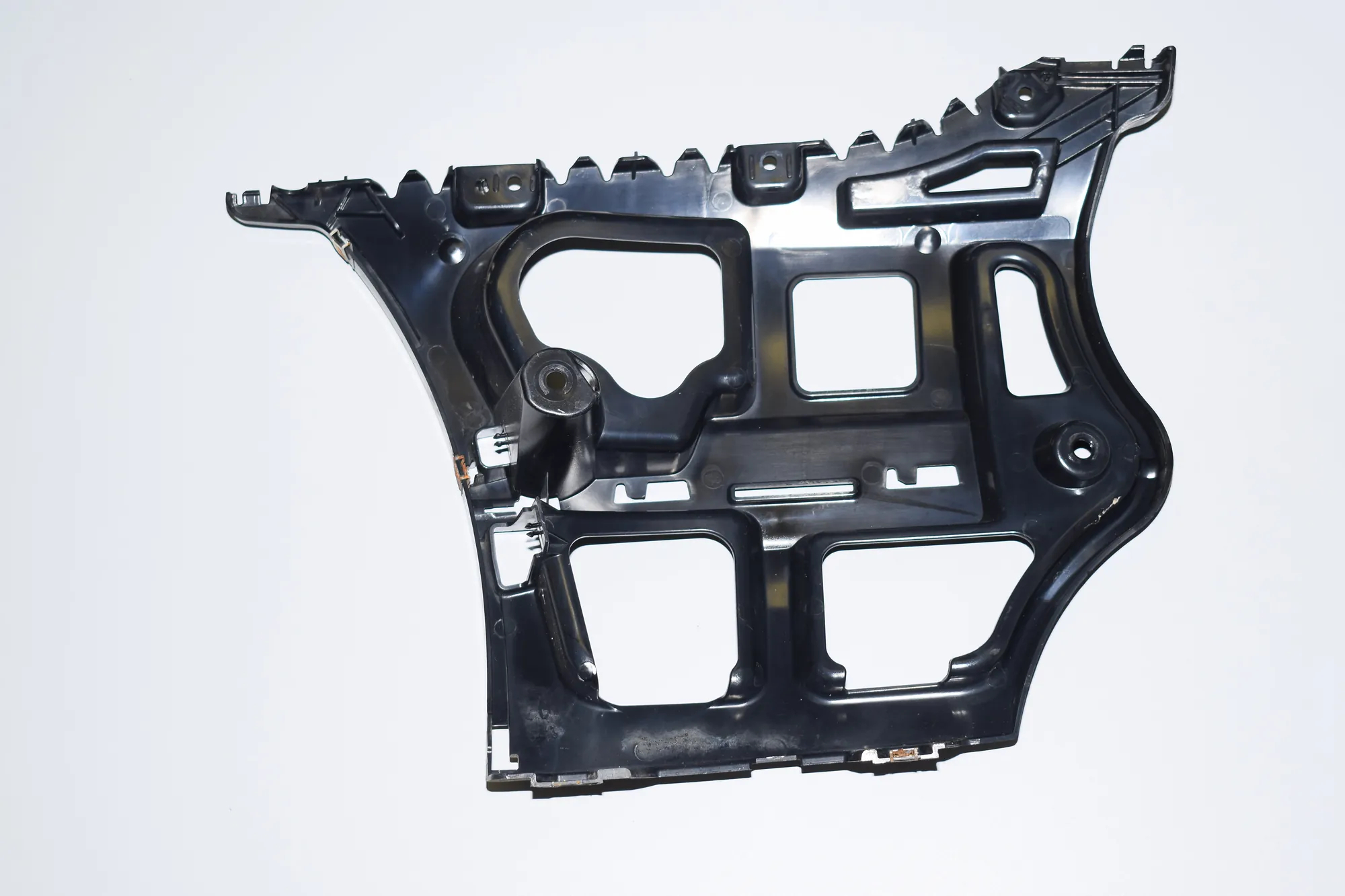 Rear Right Bumper Bracket – OEM 7202668 · BMW 3 (E90) 316 d 2009 – 2