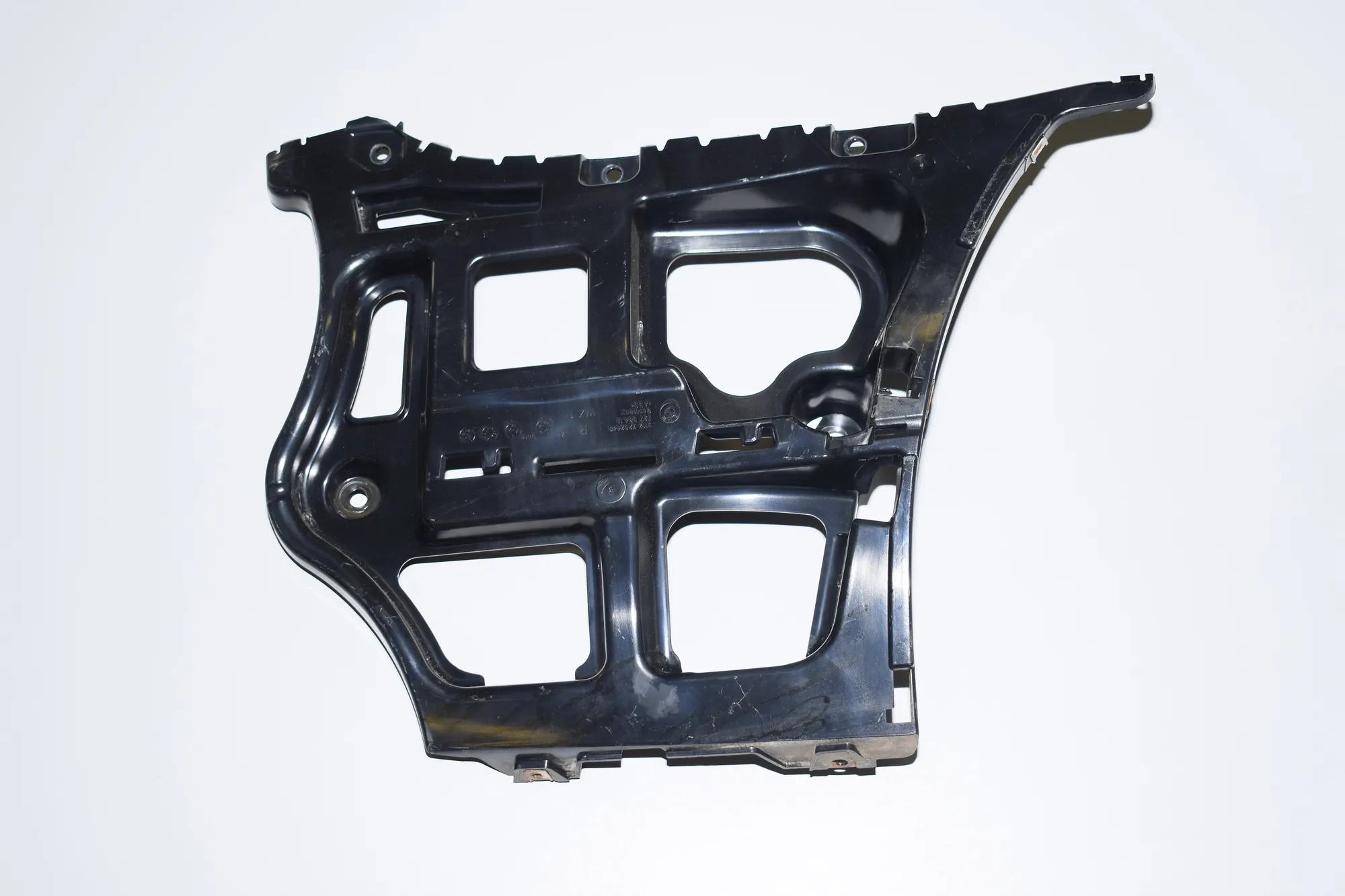 Rear Right Bumper Bracket – OEM 7202668 · BMW 3 (E90) 316 d 2009