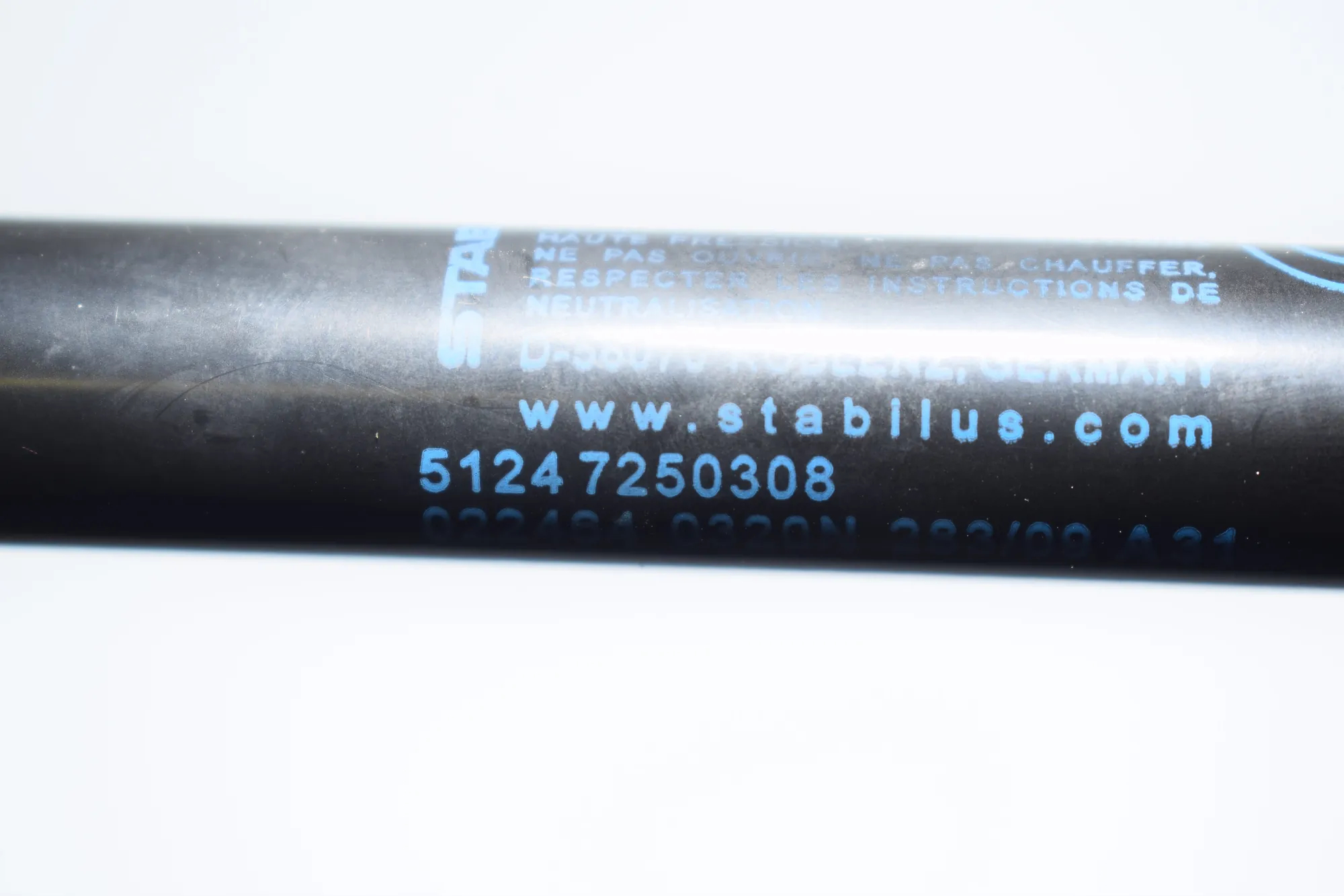 Right Side Tailgate Gas Strut – OEM 7250308 · BMW 3 (E90) 316 d 2009 – 2