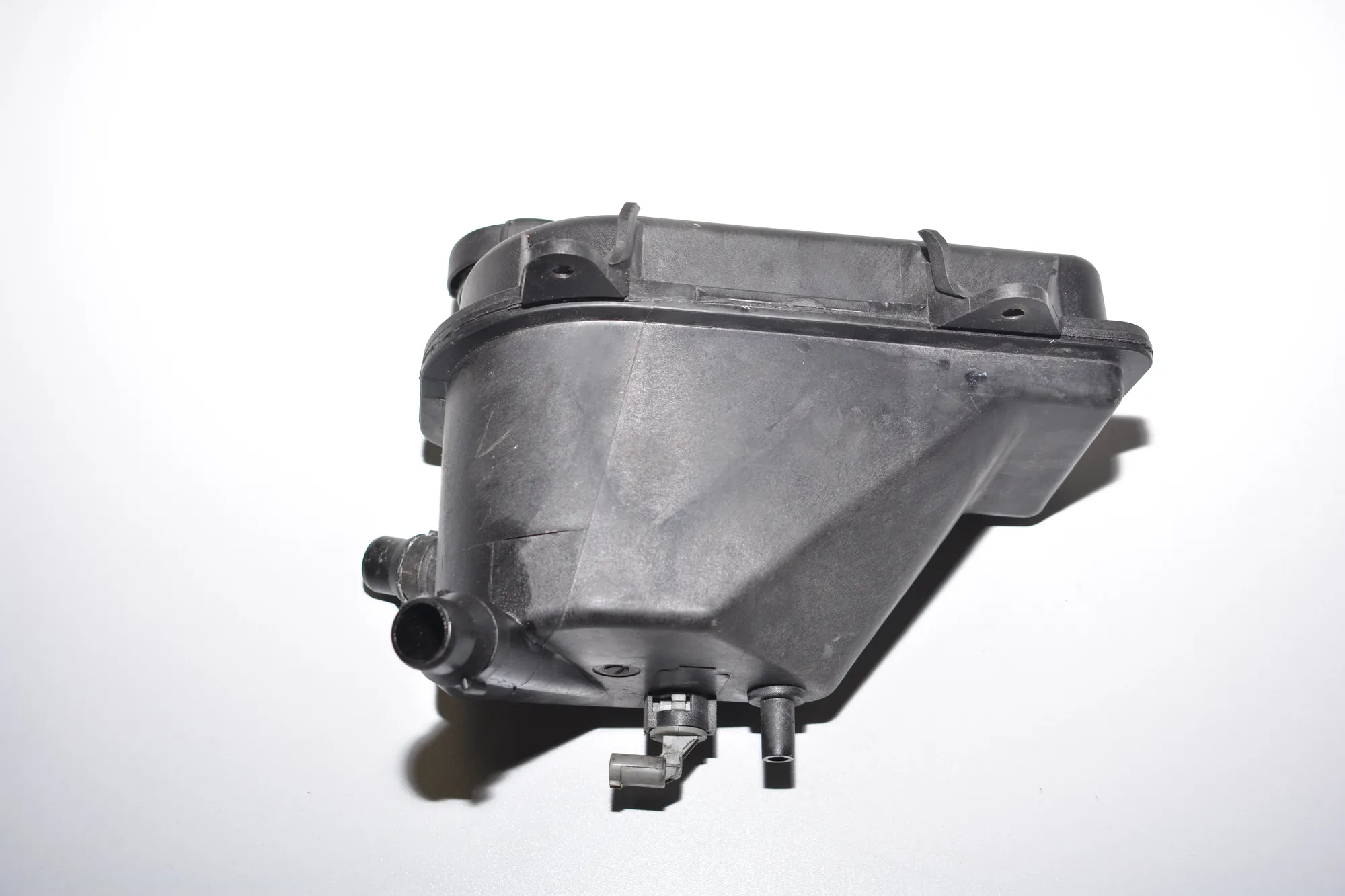 Expansion Tank – OEM 3142230003 · BMW X5 (E53) 4.6 is 2002 – 4