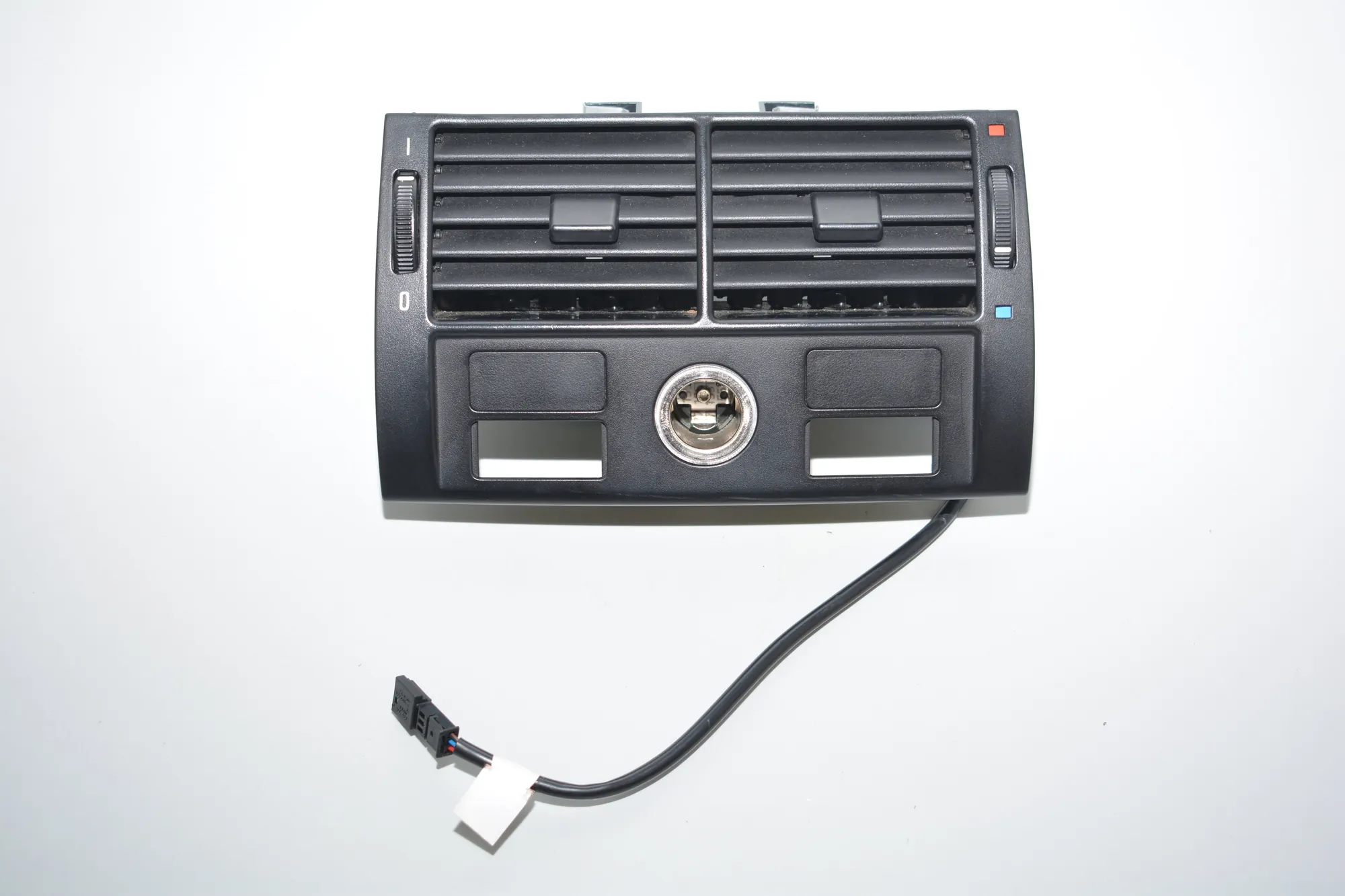 Dashboard Air Vents – OEM 8370910 · BMW X5 (E53) 4.6 is 2002