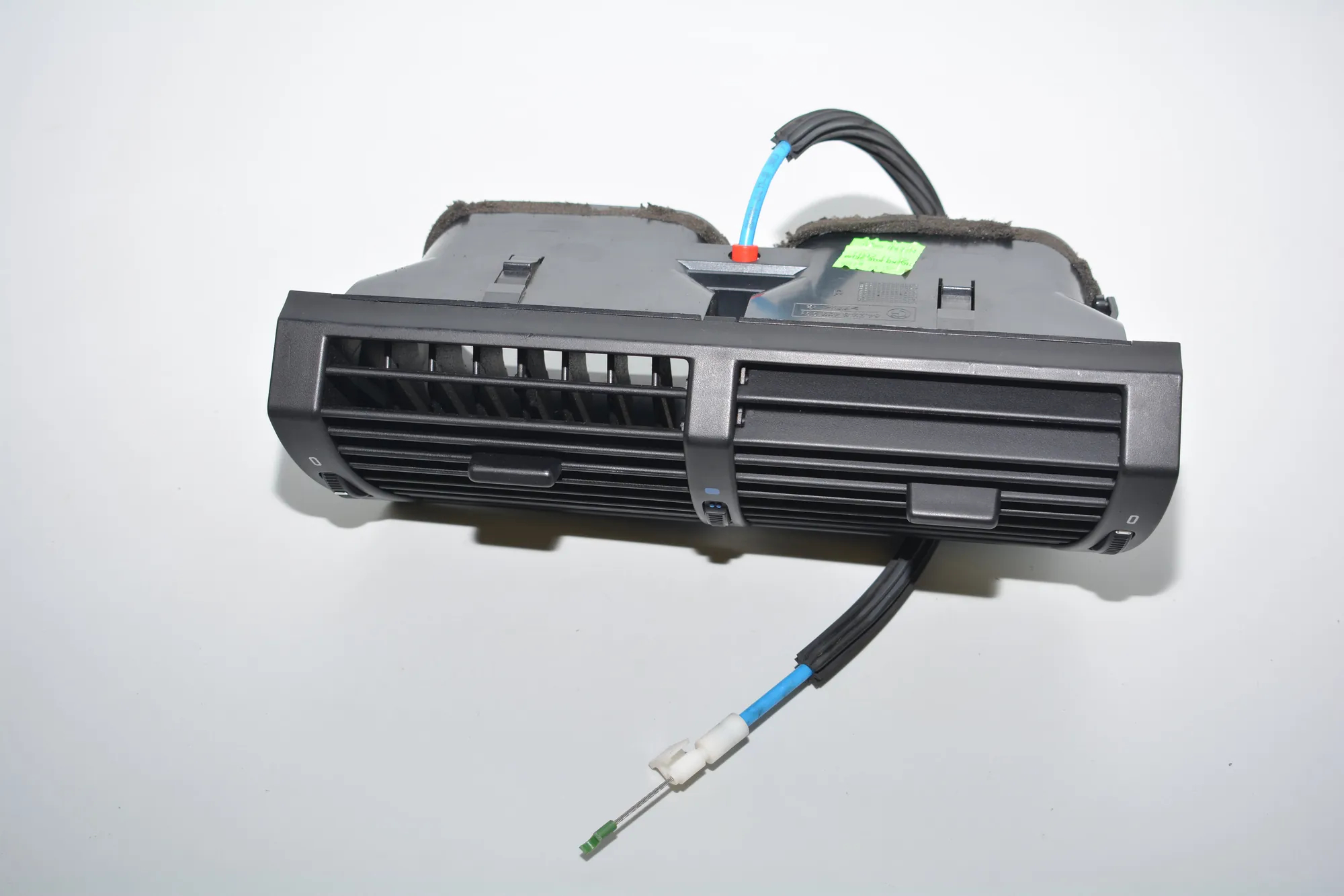 Dashboard Air Vents – OEM 8402221 · BMW X5 (E53) 4.6 is 2002